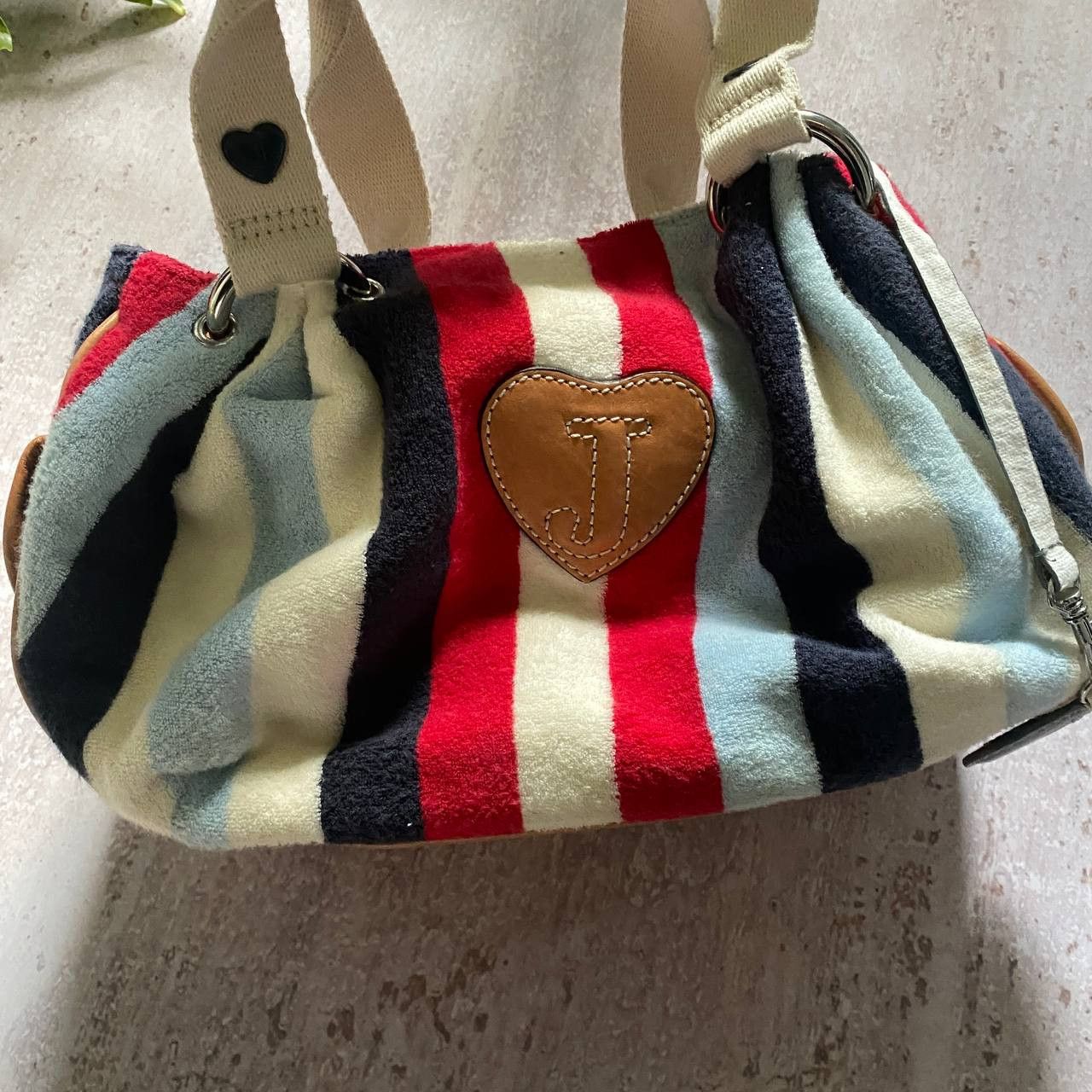 Juicy Couture VINTAGE Y2K JUICY COUTURE VERY RARE AMAZING CUTE VELVET BAG Size ONE SIZE - 4 Thumbnail