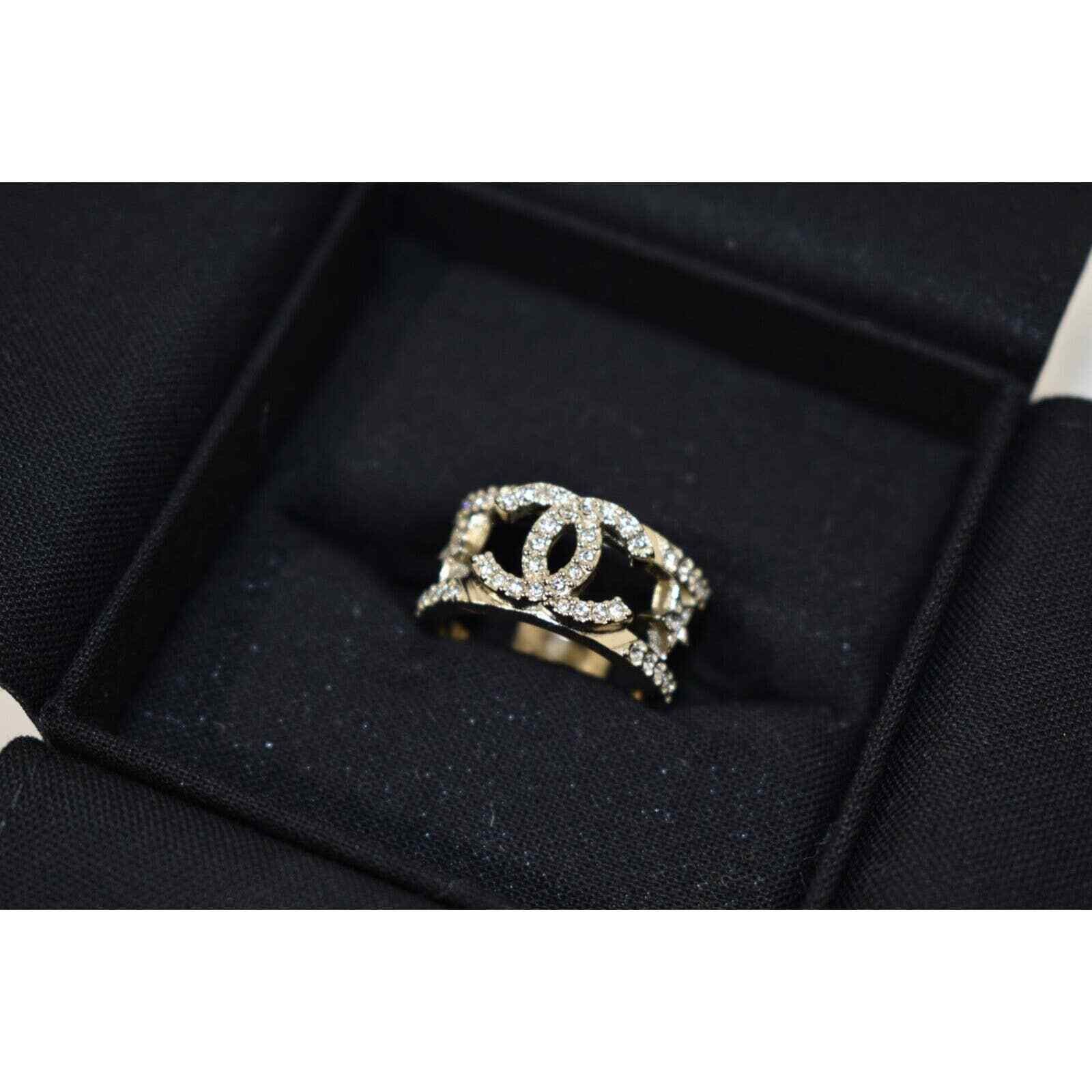 Chanel Chanel 22S Gold Crystal Star Interlocking Fashion Ring 52 6 Size ONE SIZE - 4 Thumbnail