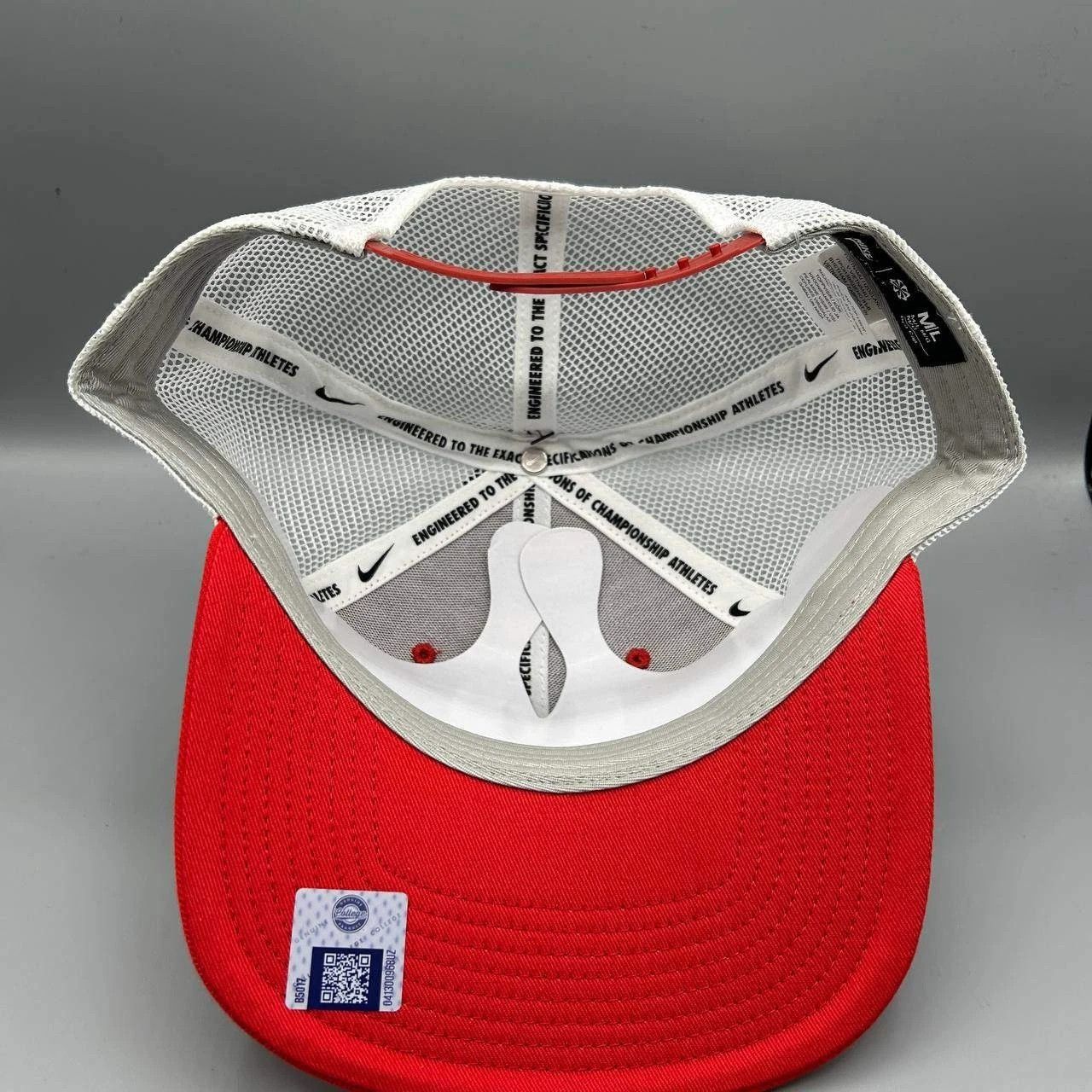 Nike Georgia Bulldogs x Nike Pro Trucker M-L Dri-Fit Snap Back Size ONE SIZE - 7 Thumbnail
