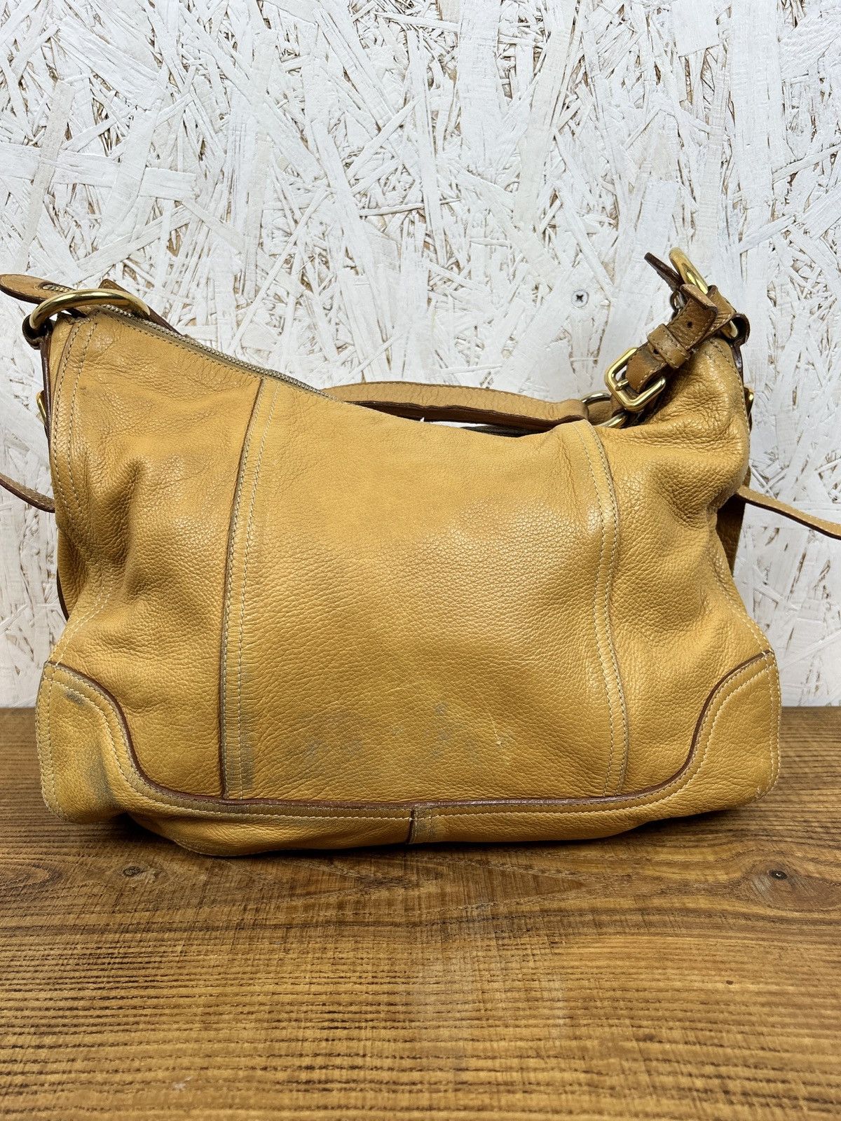 Prada Prada Deerskin Leather Handbag Shoulder Bag Size ONE SIZE - 8 Thumbnail