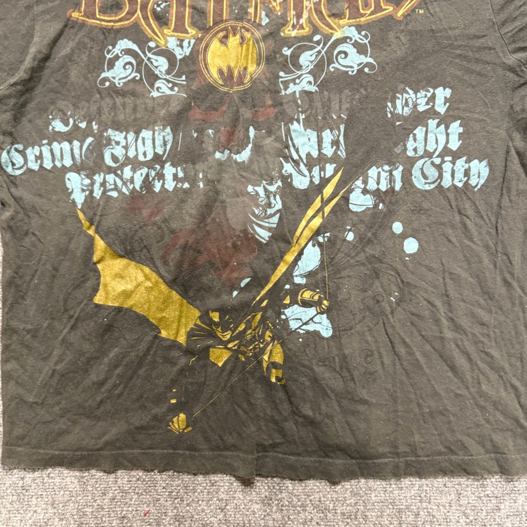 DC Comics VINTAGE Batman T-shirt Mens 2XL Gray Black AOP Y2K Grunge 90s Faded DC Comics Shirt Mens 2XL Gray Black AOP Grunge 90s DC Comics Size US XXL / EU 58 / 5 - 7 Thumbnail