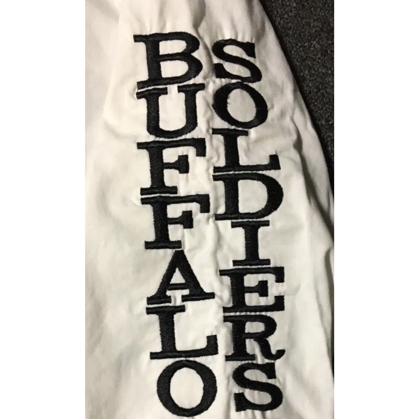 Vintage VINTAGE Buffalo Soldiers MC Pretty Ricky Shirt XL White Graphic Tee Men Size US XL / EU 56 / 4 - 4 Thumbnail