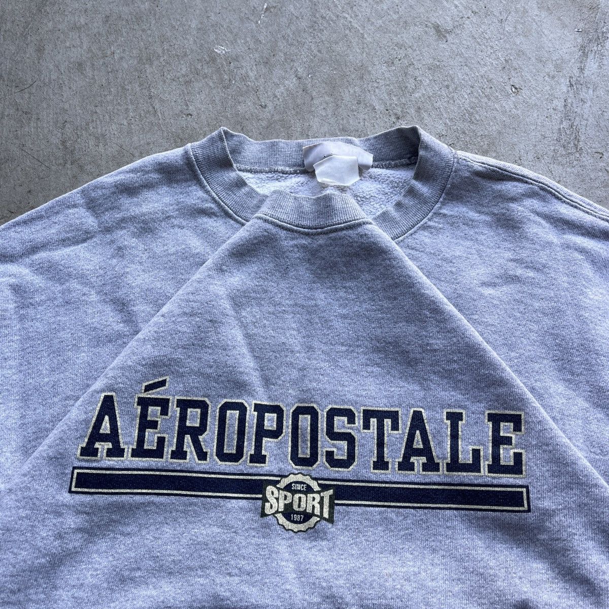 Aeropostale Vintage 90’s Aeropostale Gray Logo Crewneck Sweatshirt Size US L / EU 52-54 / 3 - 2 Thumbnail