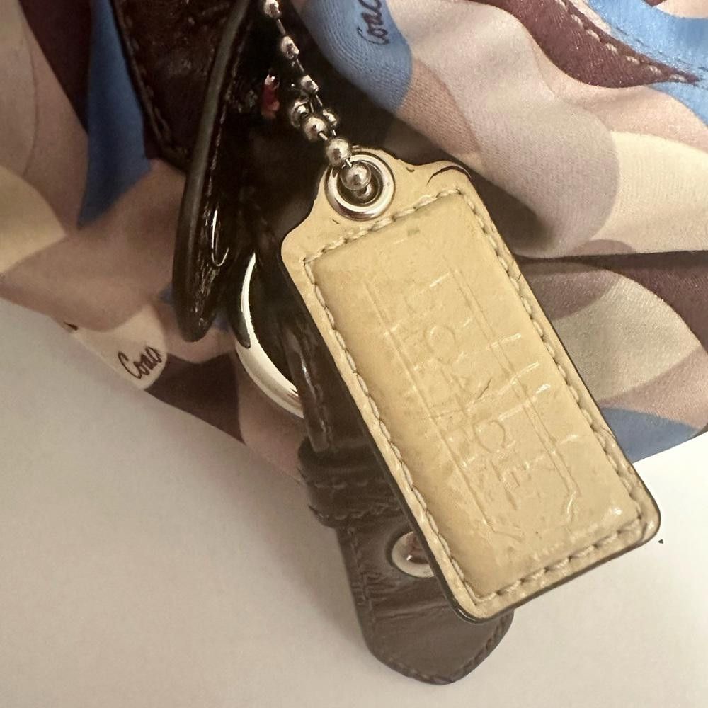 Coach COACH Madison Chain Link Satin Maggie Hobo Blue/Brown Size ONE SIZE - 7 Thumbnail