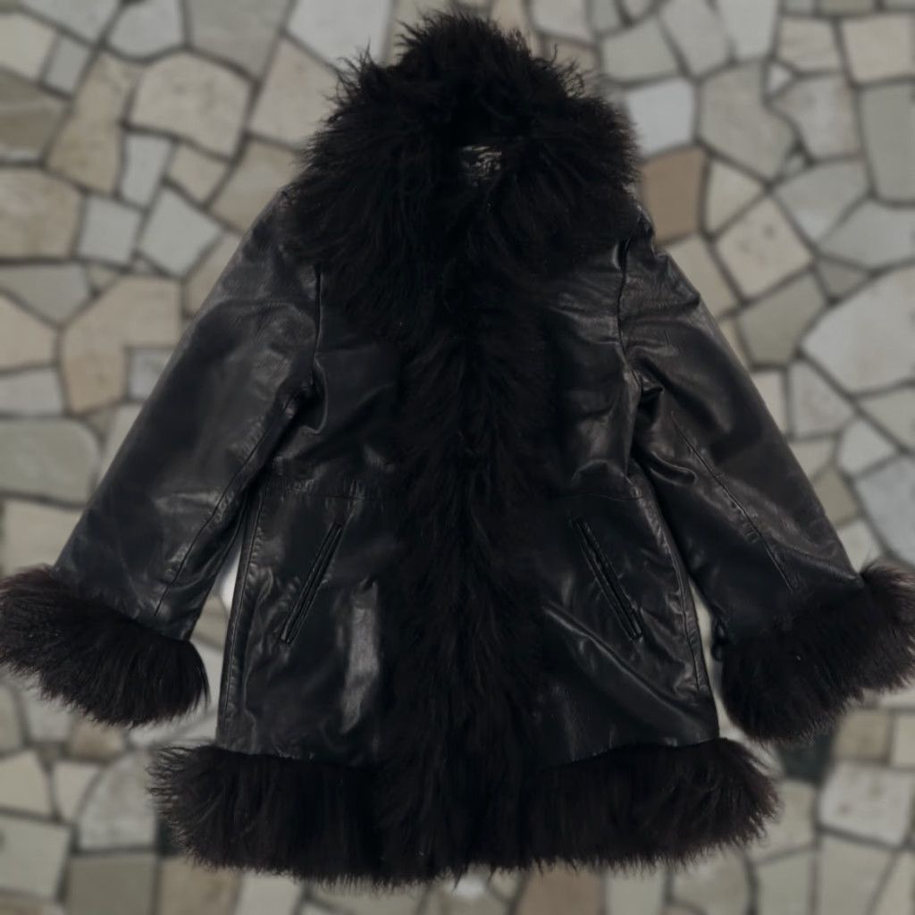 Vintage VTG Damselle Leather Fuzzy Trim Jacket Black Women's S Jacket Ladies S VTG Damselle Leather Fuzzy Trim Solid Long Sleeve Jacket Black Women’s S Size S / US 4 / IT 40 - 1 Thumbnail