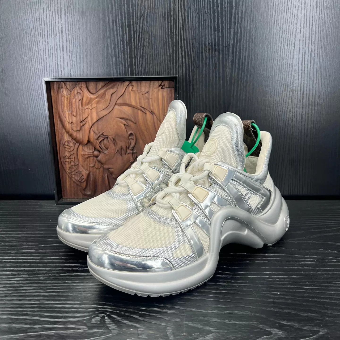 Louis Vuitton LV Archlight White Silver 39 Right Outer Scuff Good Size US 8.5 / IT 38.5 - 1 Thumbnail