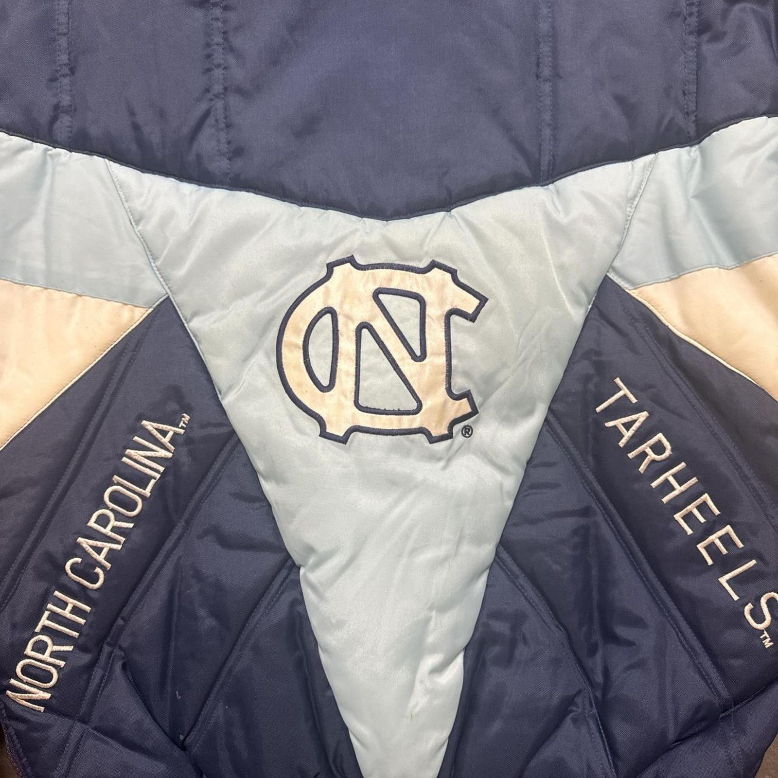 Vintage Vintage 90s Pro Player NorthCarolina Tarheels Puffer Jacket Size M / US 6-8 / IT 42-44 - 2 Thumbnail