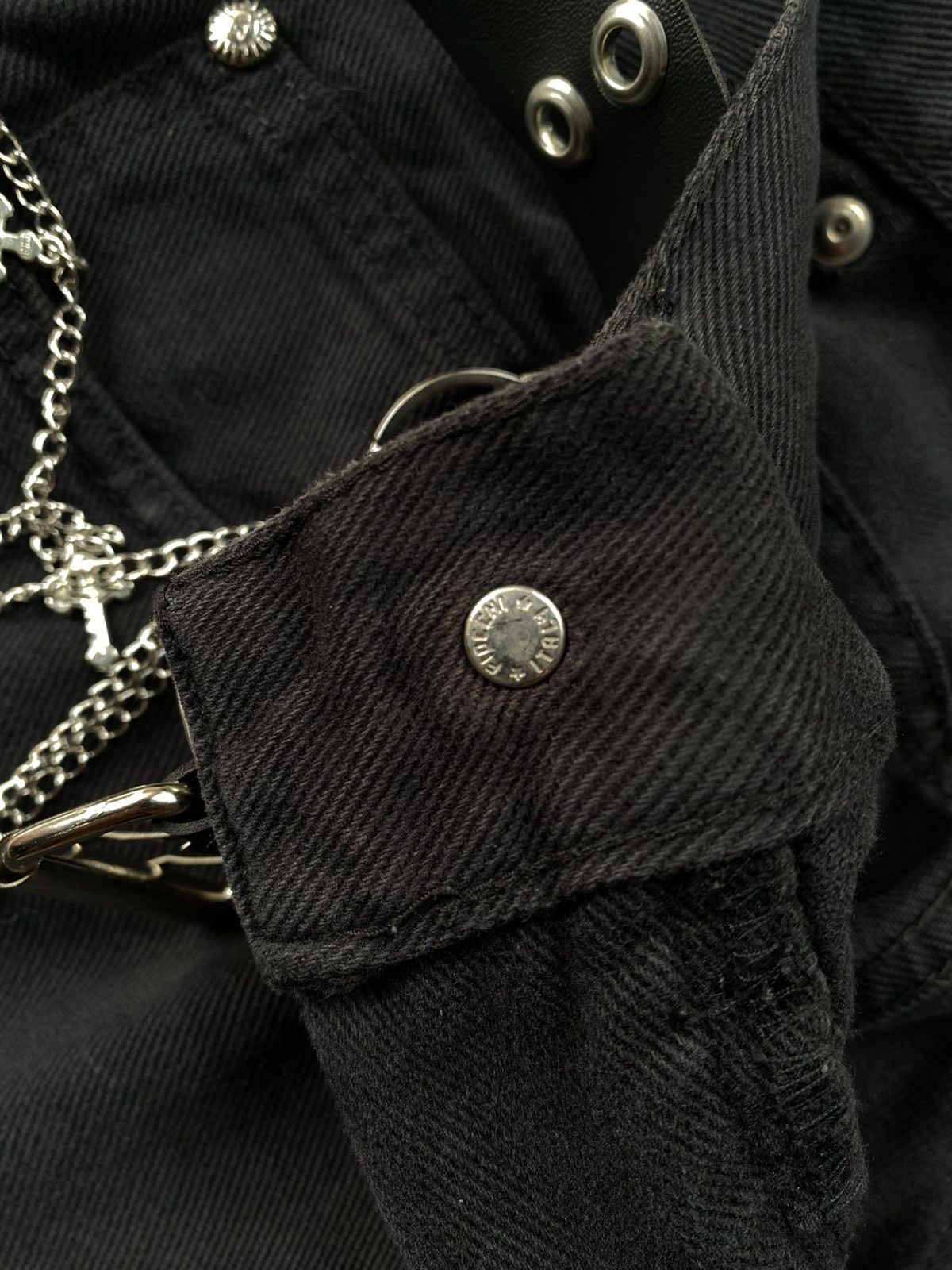 Versace × Vintage Vintage versace sport Size US 32 / EU 48 - 13 Thumbnail