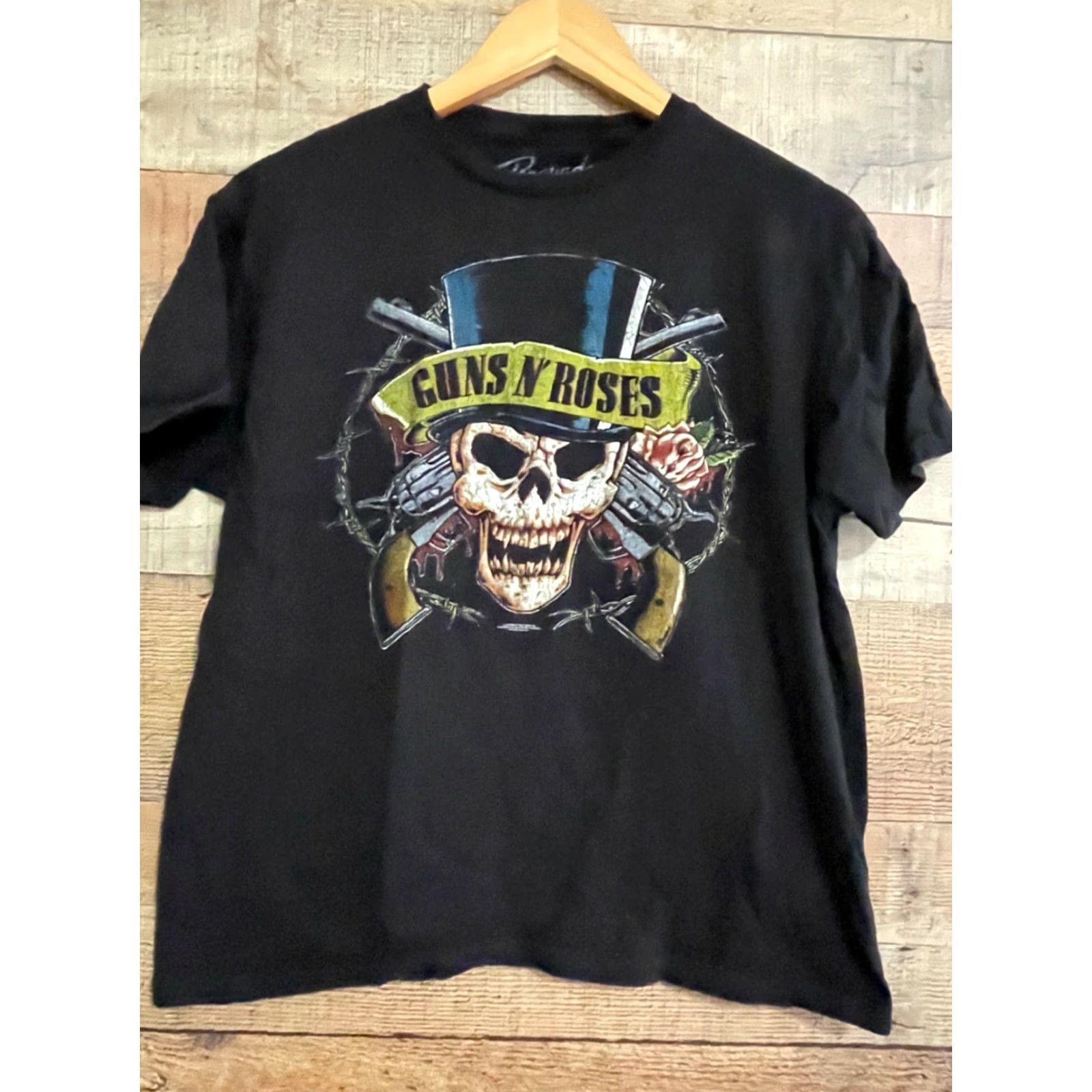 Bravado Guns N Roses Crop Cut Off Band Tee Shirt Bravado Small Women Cropped Tee Short Sleeve Crew Neck Black Cotton T-Shirt Casual Vintage No Size S / US 4 / IT 40 - 2 Thumbnail