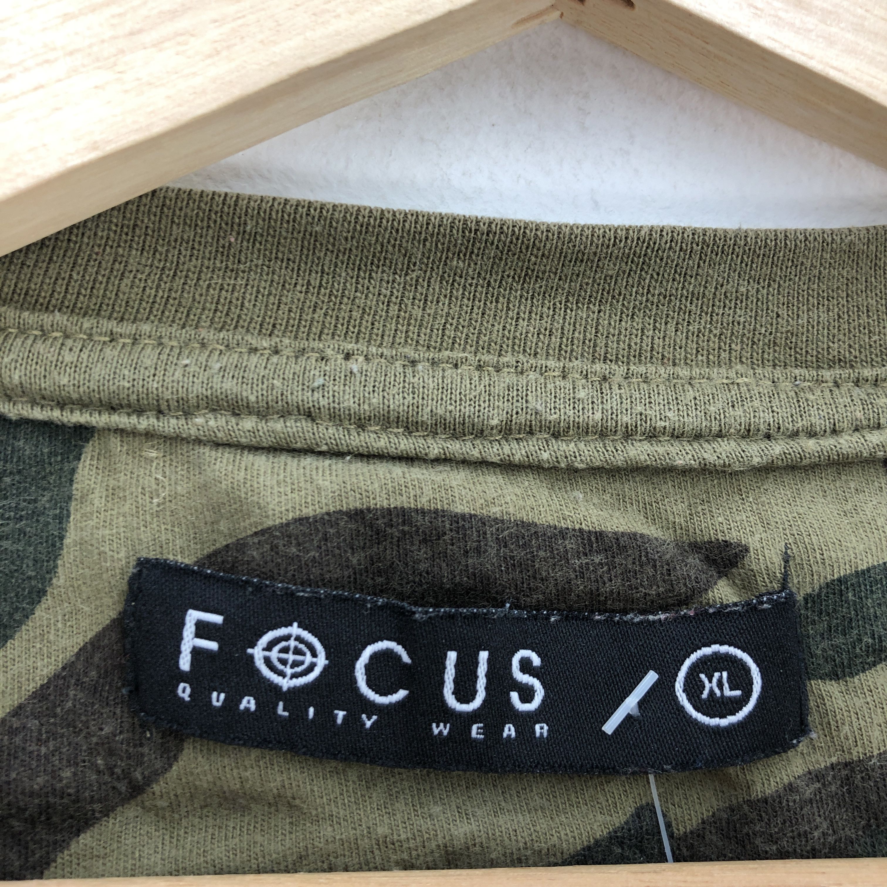 Japanese Brand Vintage Y2K Camouflage Tshirt Camouflage Crewneck Tees Size US L / EU 52-54 / 3 - 6 Thumbnail