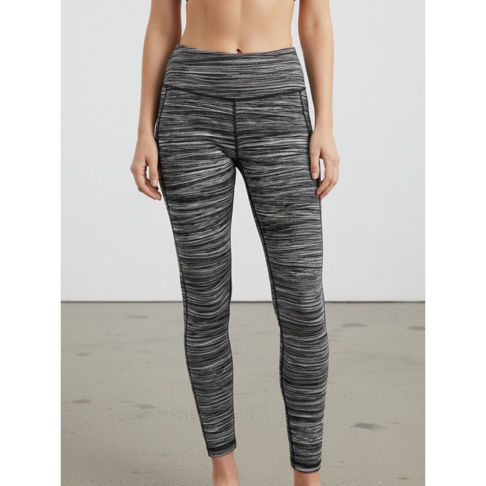 Lululemon Lululemon legging size 8 Size 30" / US 8 / IT 44 - 1 Thumbnail