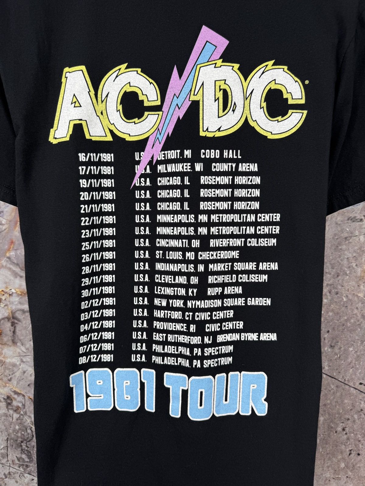 AC/DC × Band Tees × Vintage Men’s AC/DC 1981 Tour T-Shirt Rock Band Size Medium Size US M / EU 48-50 / 2 - 9 Thumbnail