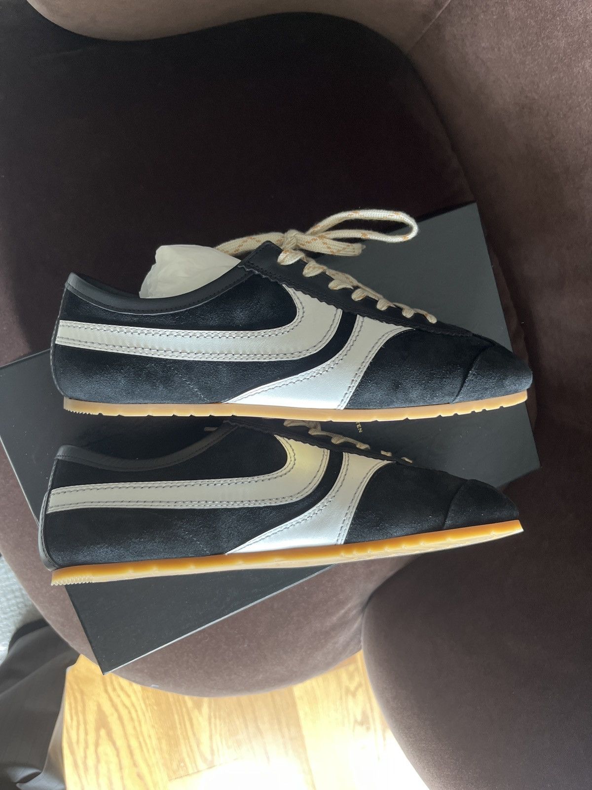 VIP【関税送料無料】希少 Dries Van Noten Suede sneaker Dries Van Noten Suede Sneakers Tan (Women's) - WS251-1159