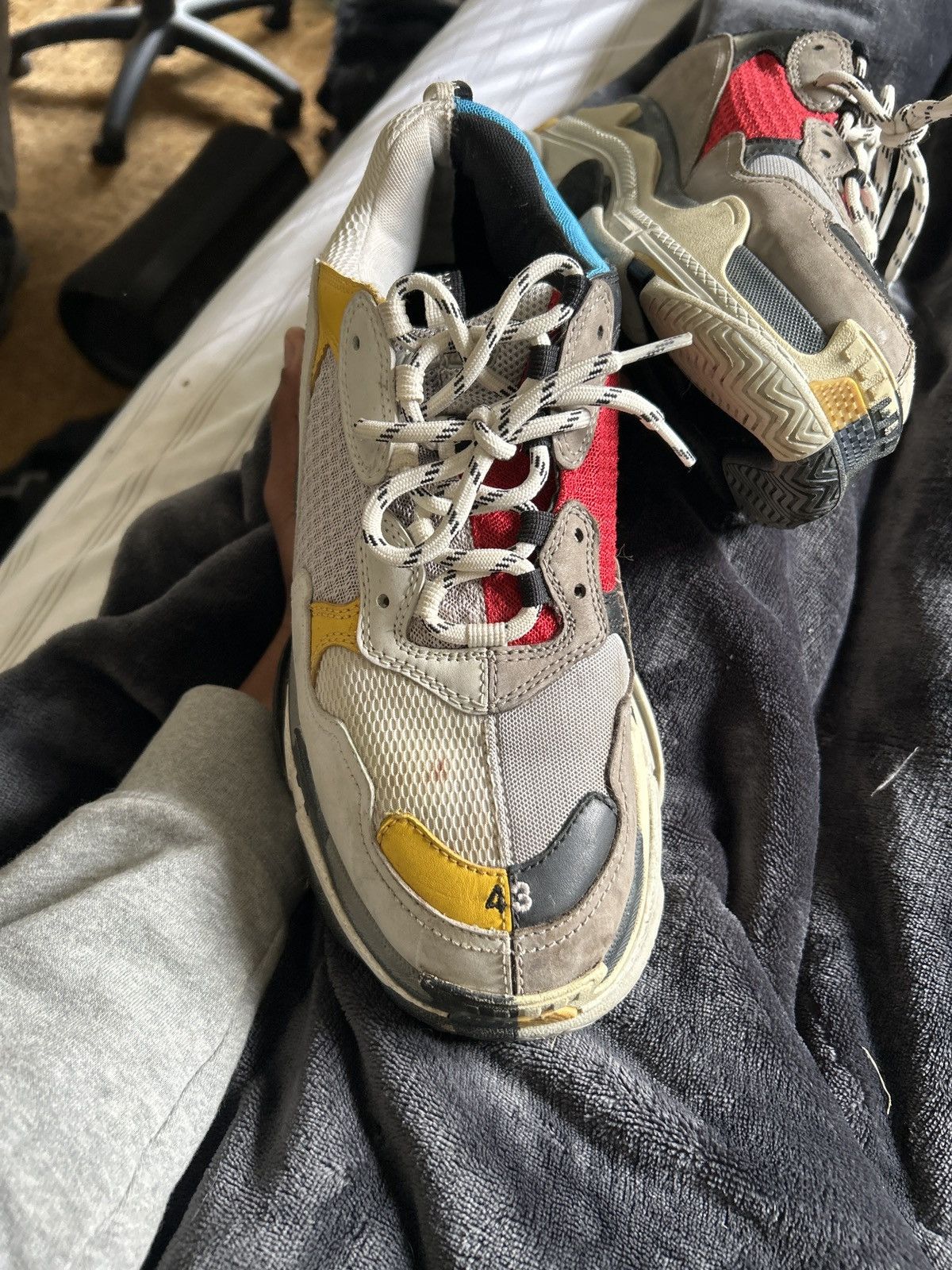 Balenciaga Balenciaga Tripple S Half & Half colorway Size US 10.5 / EU 43-44 - 6 Thumbnail
