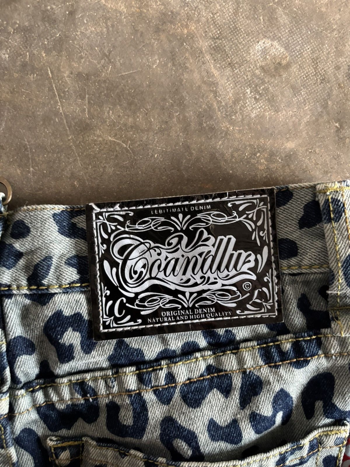 20471120 SUPER SICK LEOPARD CHEETAH OVERPRINT CO&LU JEANS Size US 28 / EU 44 - 13 Thumbnail