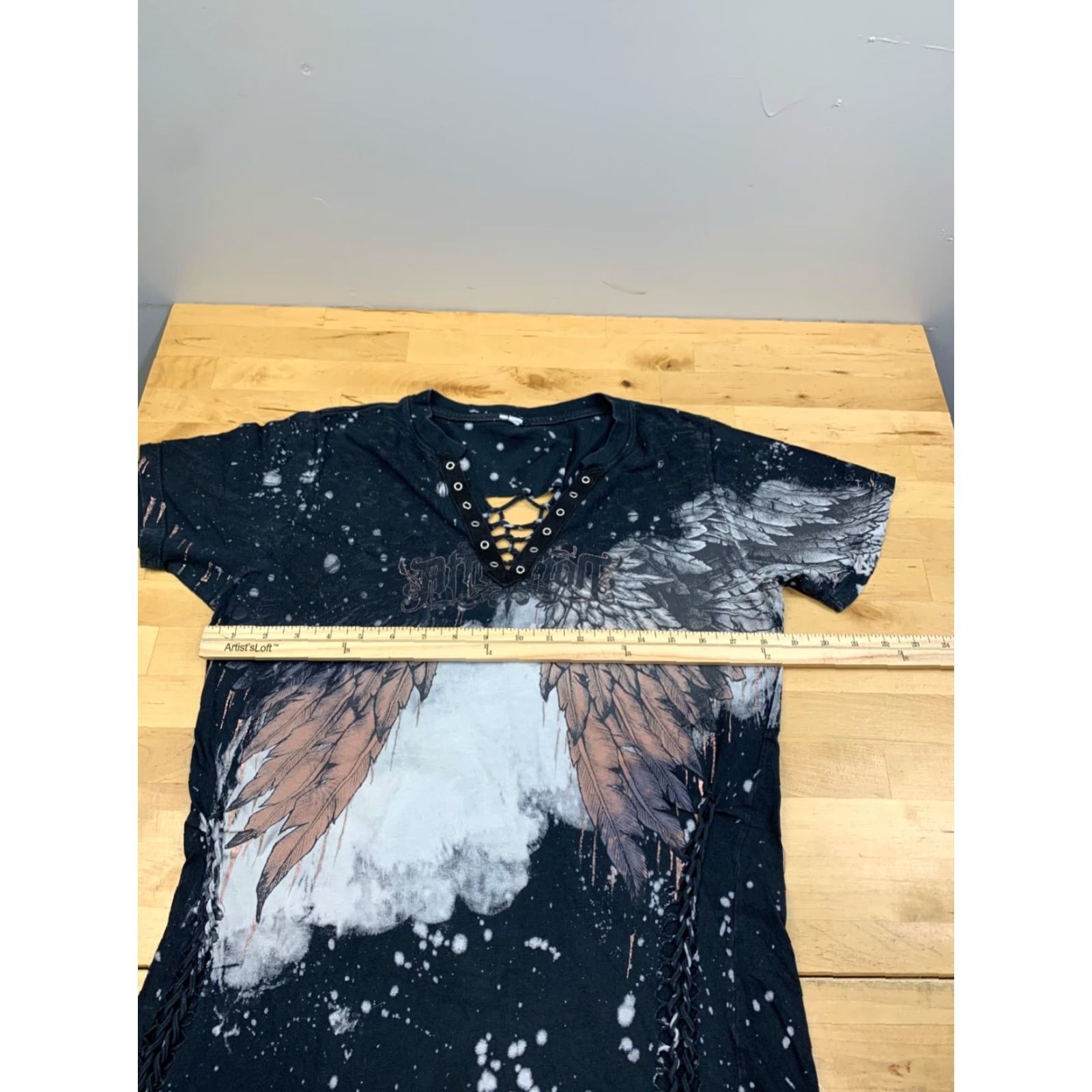 Affliction Affliction V Neck Shirt Womens M/L Black Angel Wings Goth Y2K 11428 Size M / US 6-8 / IT 42-44 - 4 Thumbnail