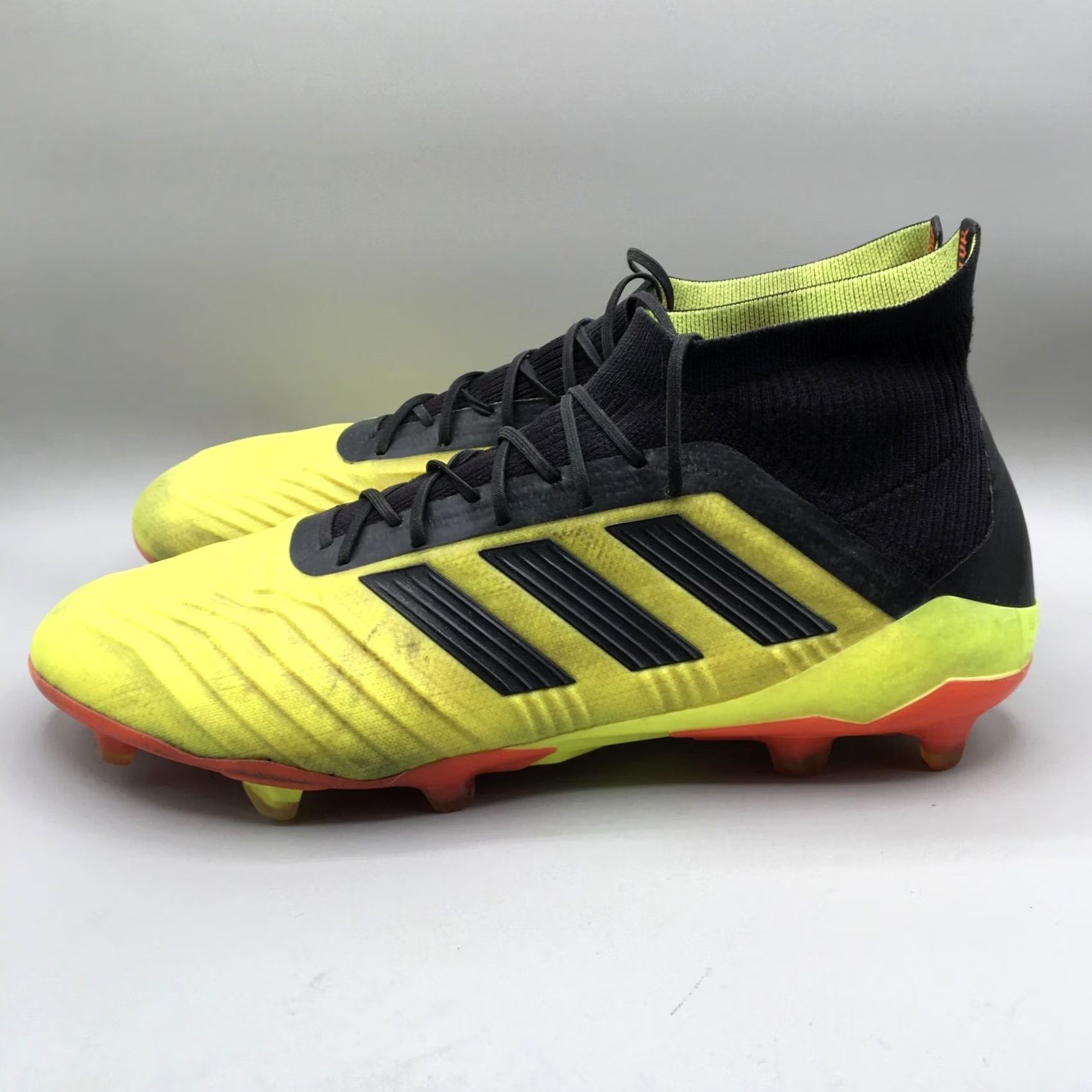 Adidas adidas Predator 18.1 FG Soccer Cleats Mens 12 Yellow Solar Yellow Predator 18.1 DB2037 Shoes Cleats Football Football Cleats Mens Size US 12 / EU 45 - 7 Thumbnail