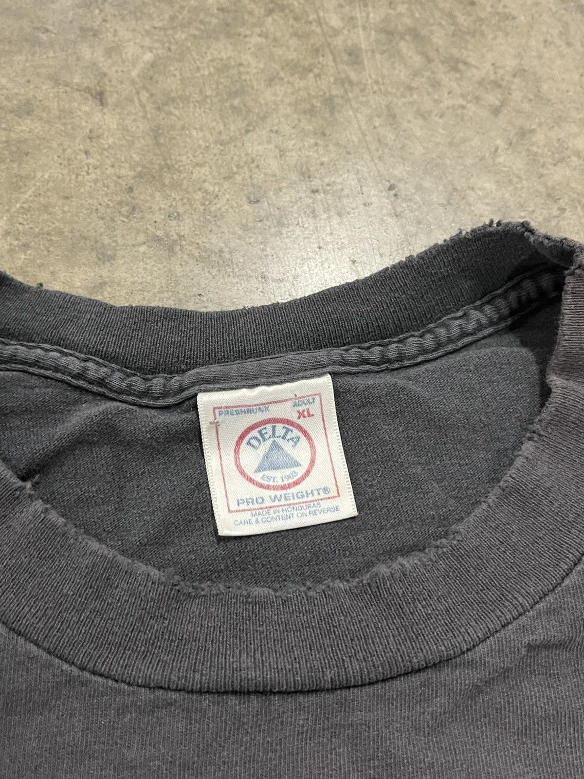 Camel × Japanese Brand × Vintage Vintage sun faded 90s camel cigarettes tee shirt rare Size US XL / EU 56 / 4 - 10 Thumbnail