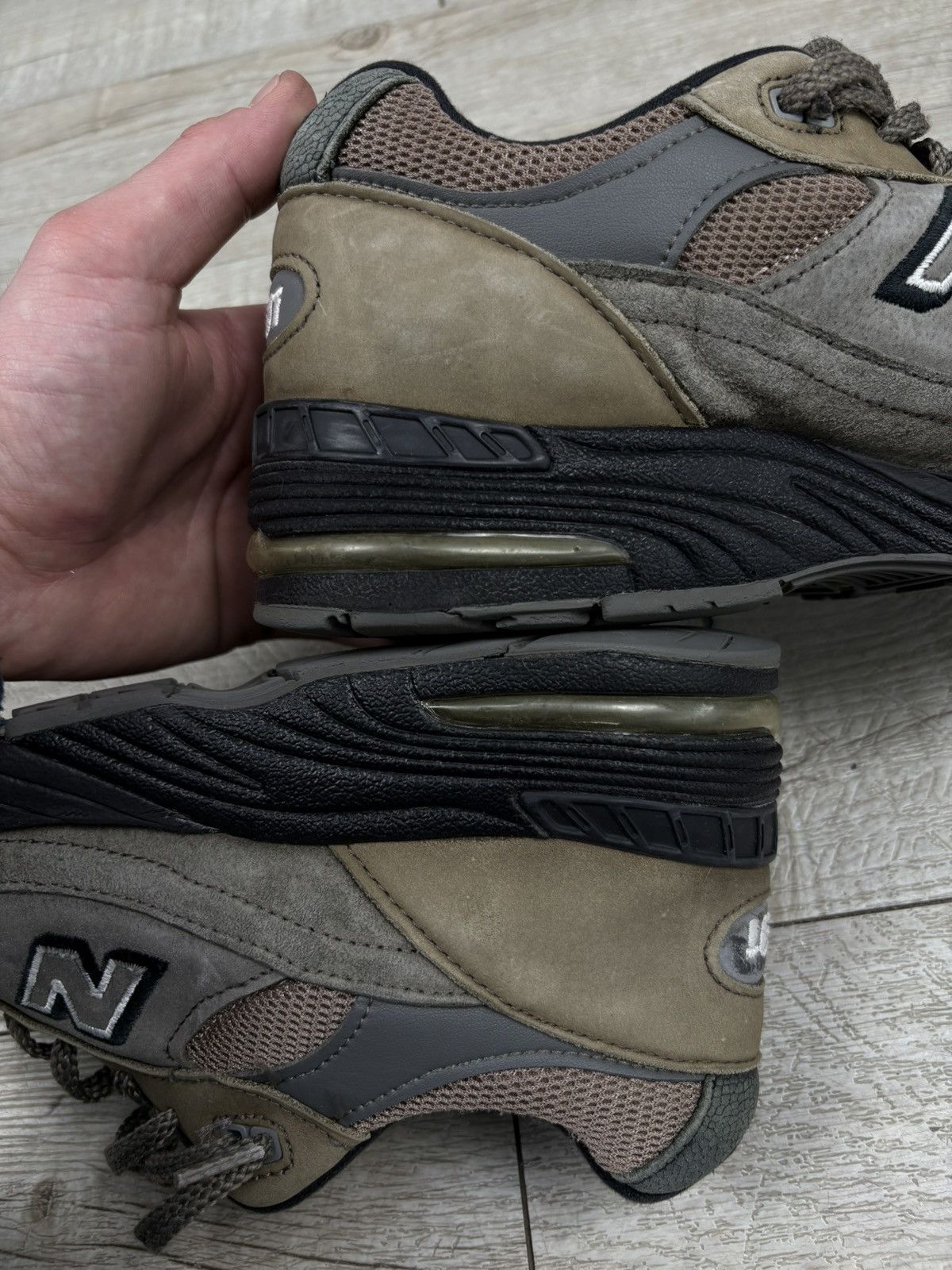 New Balance Rare 991 Made in England Khaki Sneakers Lace-Up Shoes Low-Top Trainers Size US 10 / EU 43 - 19 Thumbnail