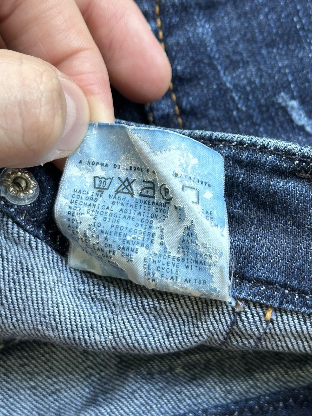 Dolce & Gabbana VTG Dolce & Gabbana Denim Pockets Mini Skirt Blue Size IT 44 Size 30" / US 8 / IT 44 - 13 Thumbnail
