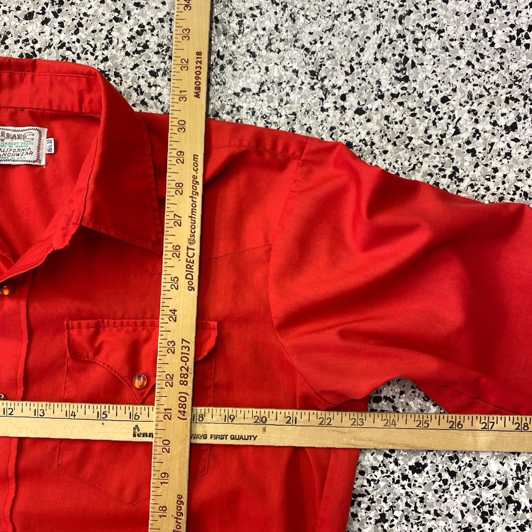 Vintage VINTAGE H Bar C Shirt Mens Red Pearl Snap Cali Ranchwear Made In USA 16 1/2 32 Size US XL / EU 56 / 4 - 3 Thumbnail