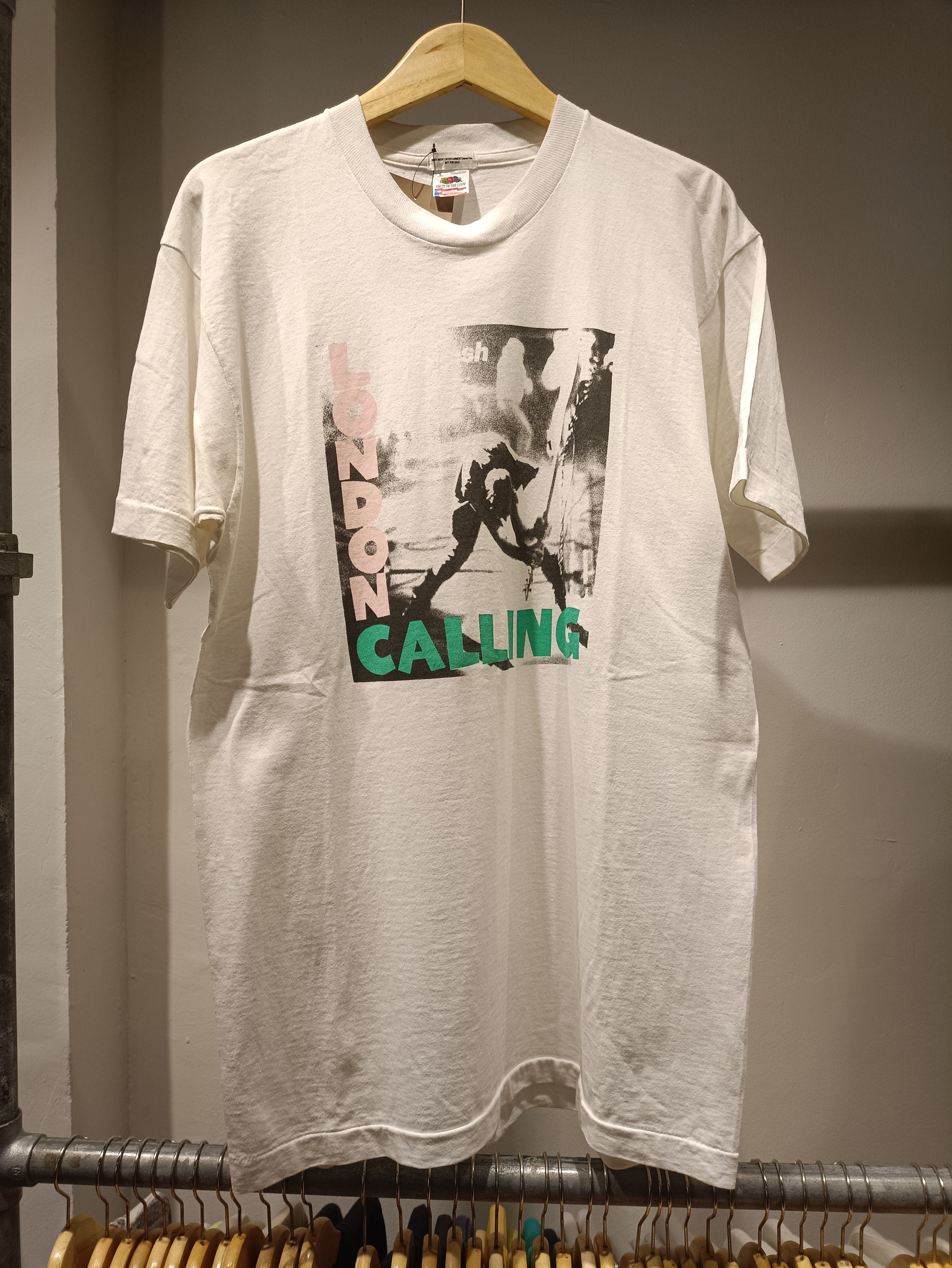 Band Tees Vintage The Clash London Calling Size US L / EU 52-54 / 3 - 1 Thumbnail