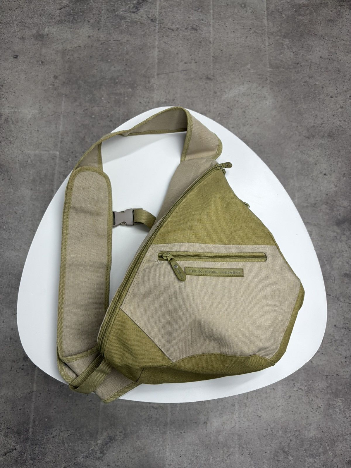 Nike Vintage Tactical Sling Bag Y2K Utility Crossbody Messenger Size ONE SIZE - 3 Thumbnail