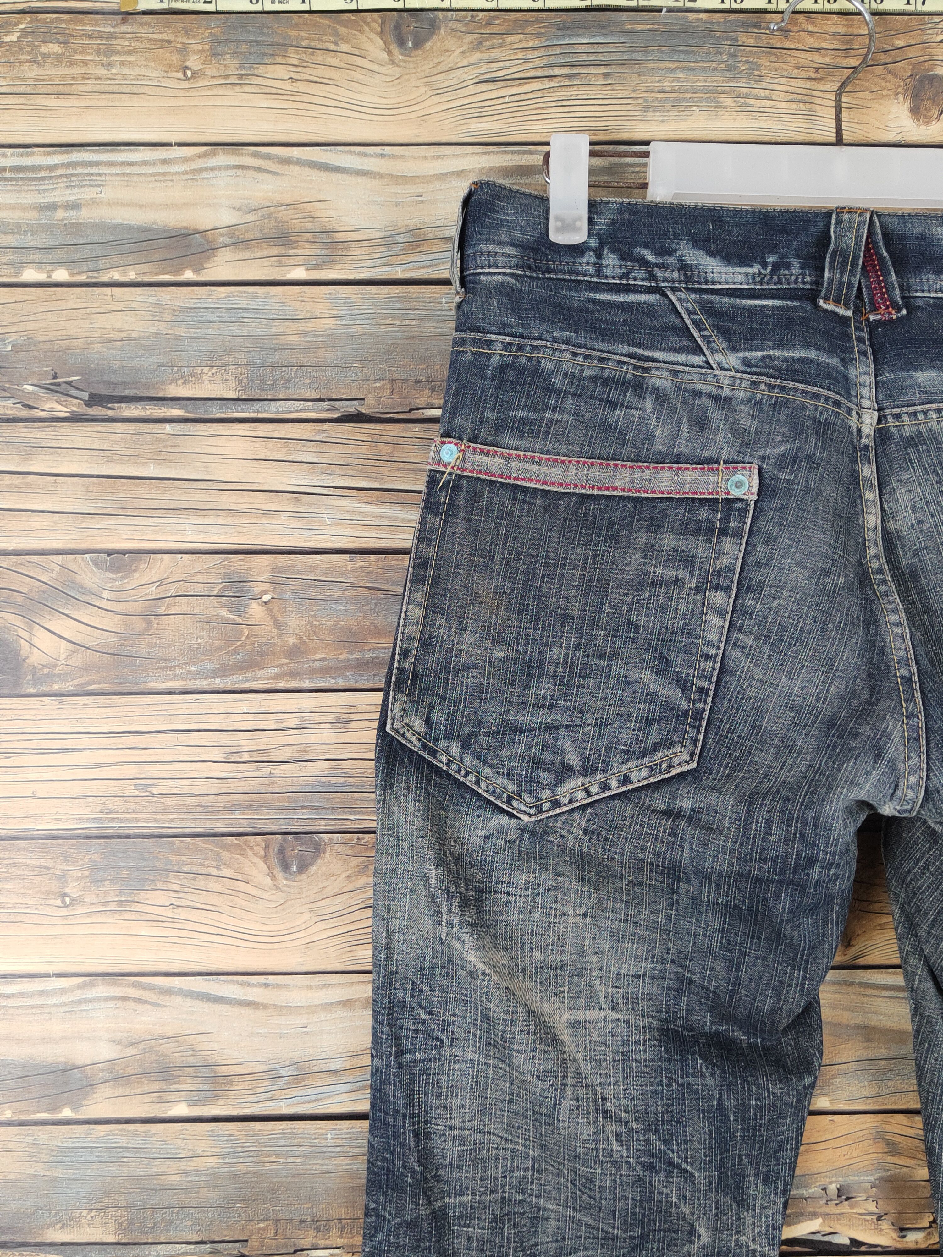Japanese Brand Japan Dark Blue Distressed Ripped denim Jeans #W1386 Size US 32 / EU 48 - 9 Thumbnail