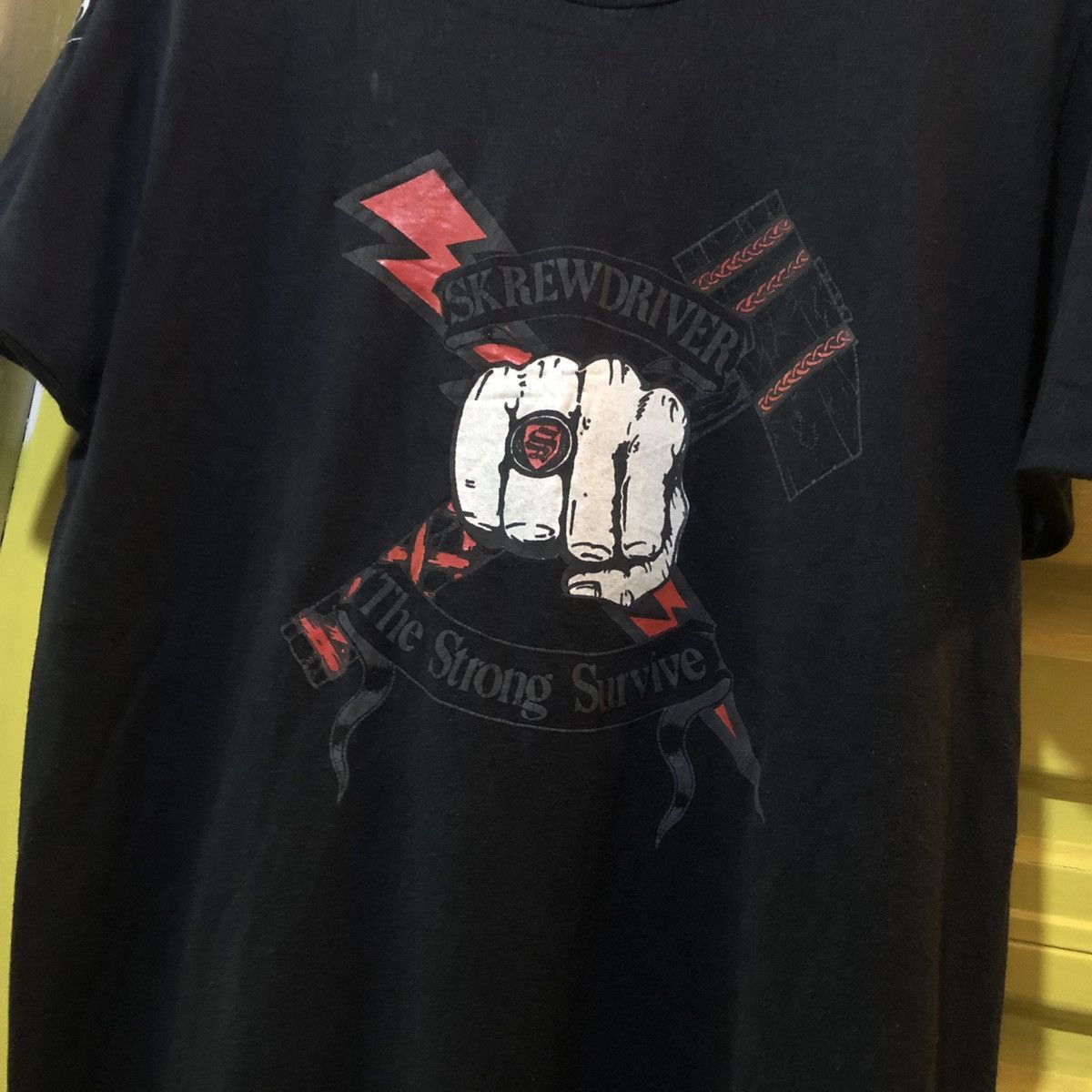 Band Tees × Vintage 80s Skrewdriver The Strong Survive Band Tee Size US L / EU 52-54 / 3 - 2 Thumbnail