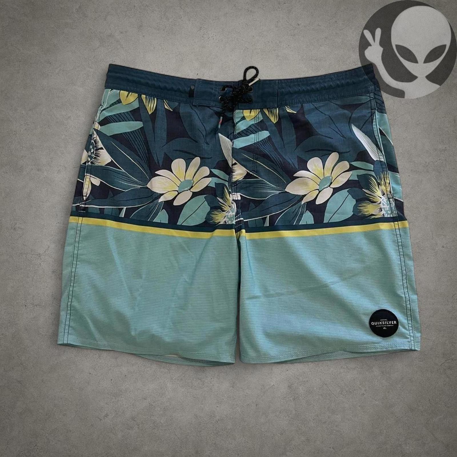 Quiksilver Quiksilver Men's Board Shorts Medium Blue Floral Swim Trunk Size US 32 / EU 48 - 1 Thumbnail
