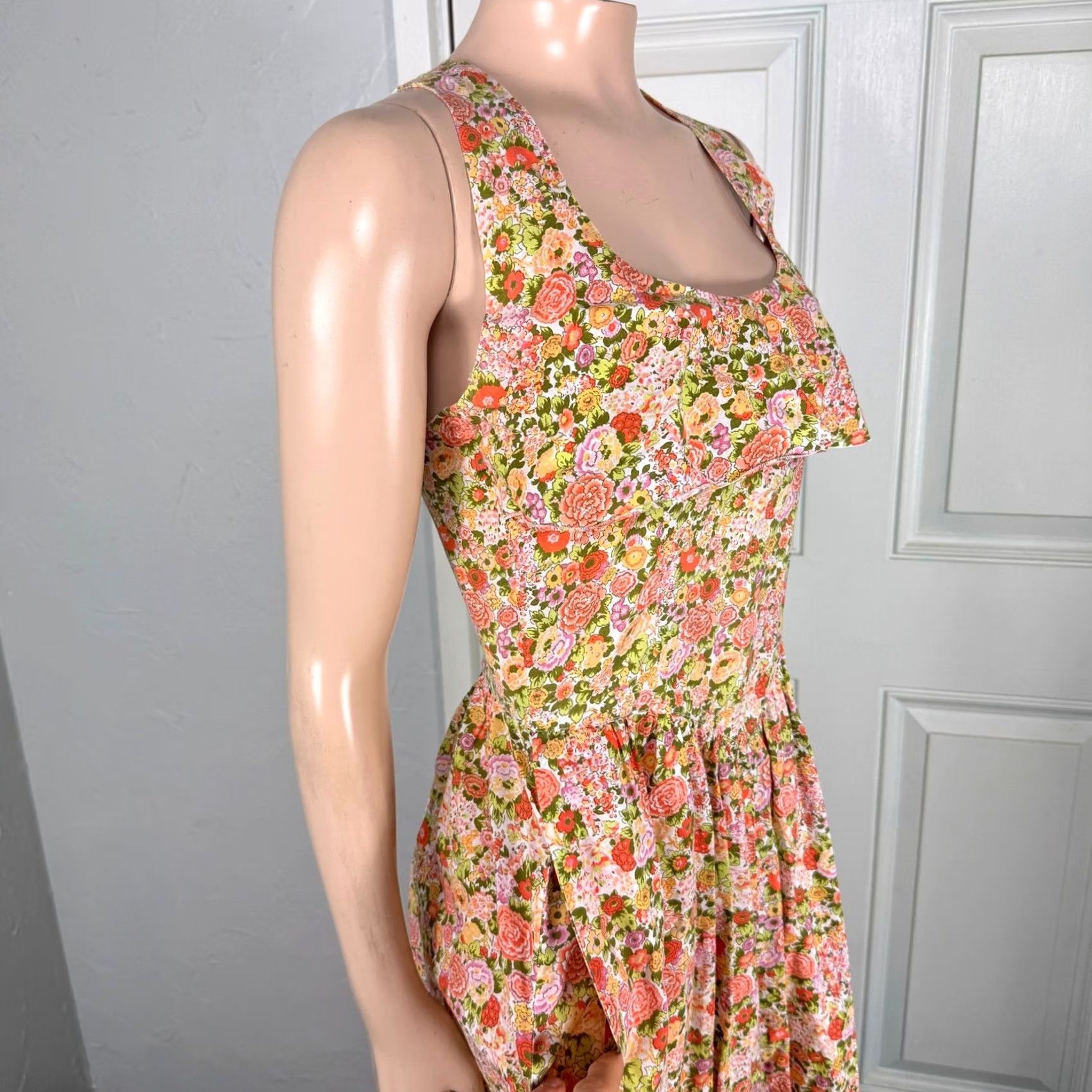 Vintage VINTAGE Dress Floral Cotton Ruffle Cottage Open Pockets Knit 50s 60s Shirt Dress XS Orange Womens Mid-Length Sleeveless Cap? Size XS / US 0-2 / IT 36-38 - 7 Thumbnail