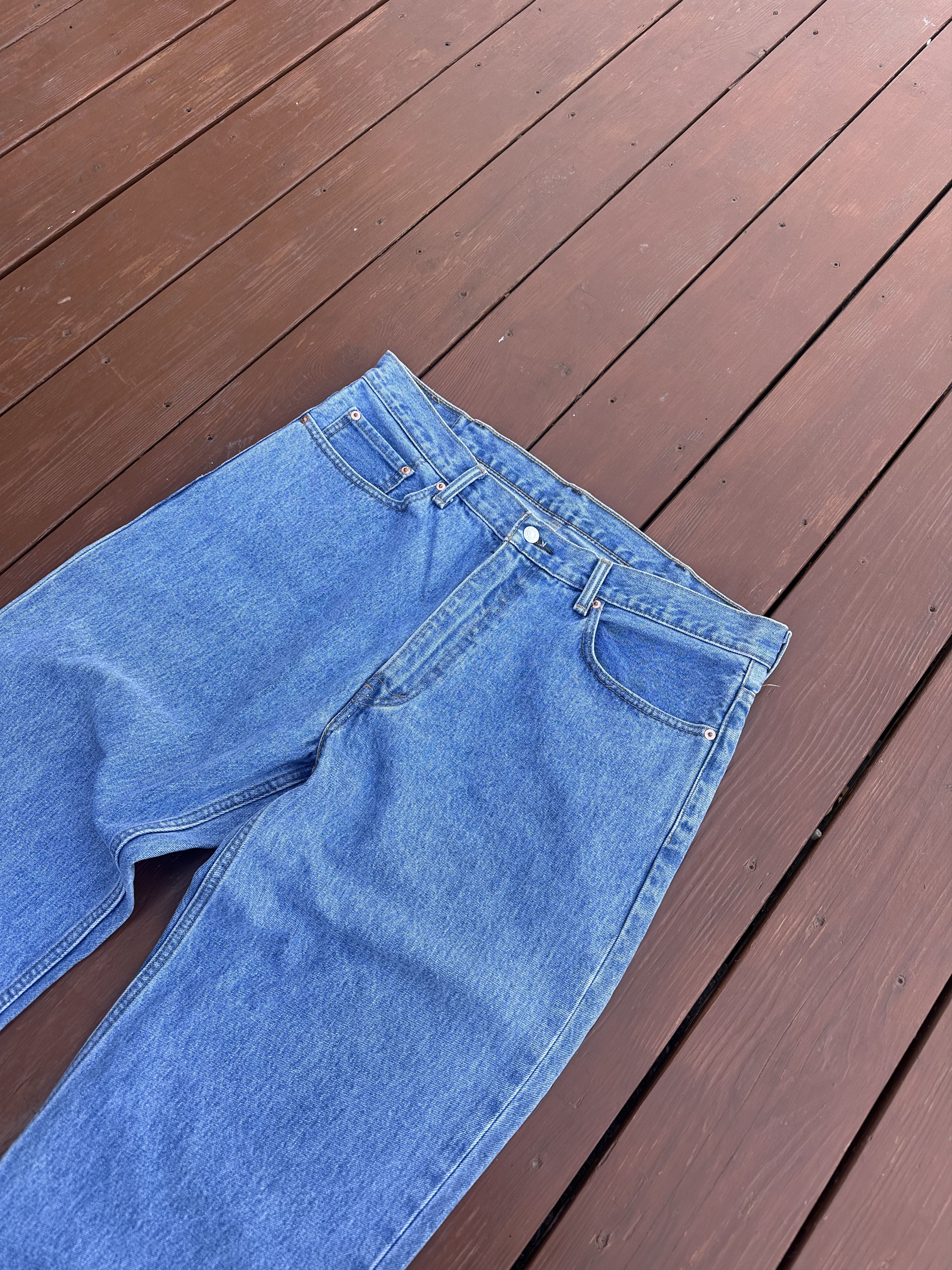 Levi's × Vintage Men’s Vintage Blue Jeans Levi’s 550 Size:38/32 Size US 38 / EU 54 - 1 Thumbnail