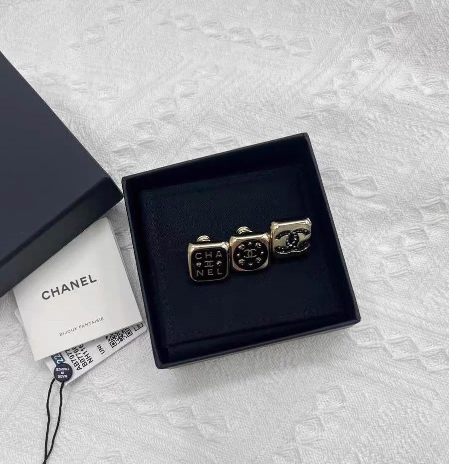 Chanel Chanel 3-in-1 Brooch Each Separately New Size ONE SIZE - 1 Thumbnail