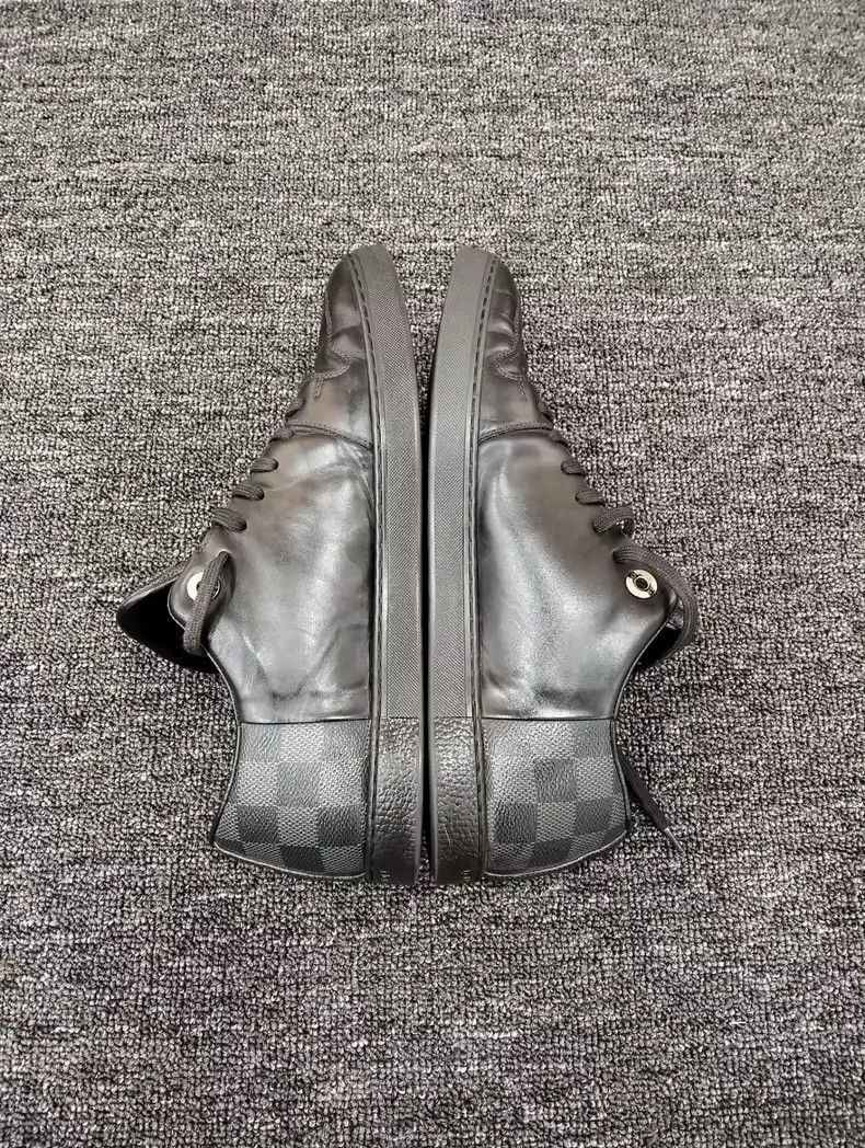 Louis Vuitton Louis Vuitton Black Sneakers Size 40-2507 Size US 8 / EU 41 - 2 Thumbnail