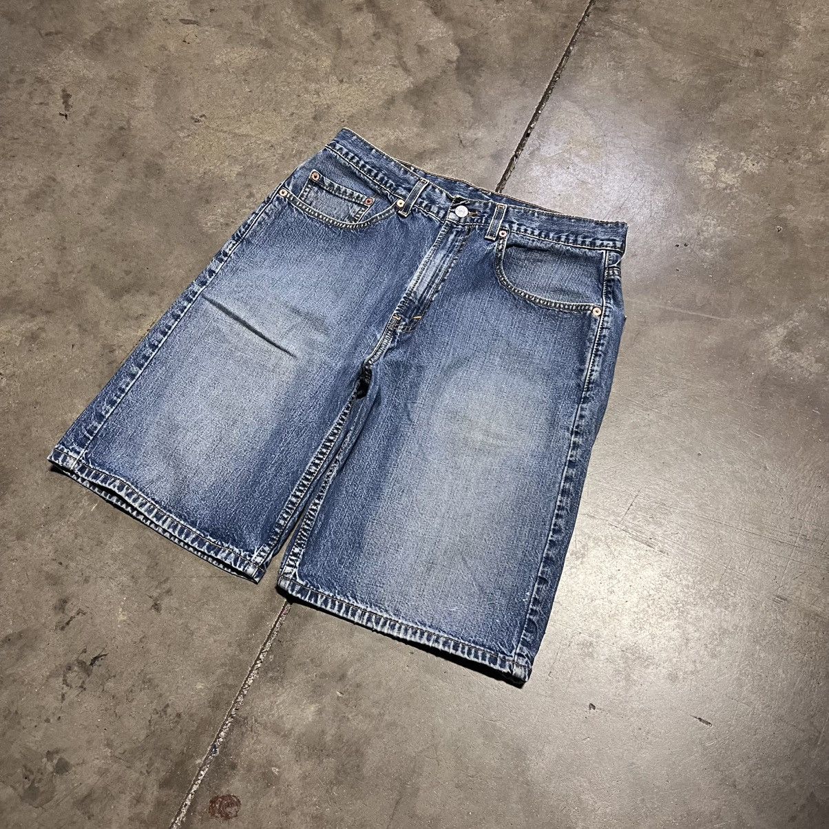 Levi's Vintage 90s Levis 569 Baggy Denim Shorts Loose Fit Skater Size US 32 / EU 48 - 2 Thumbnail