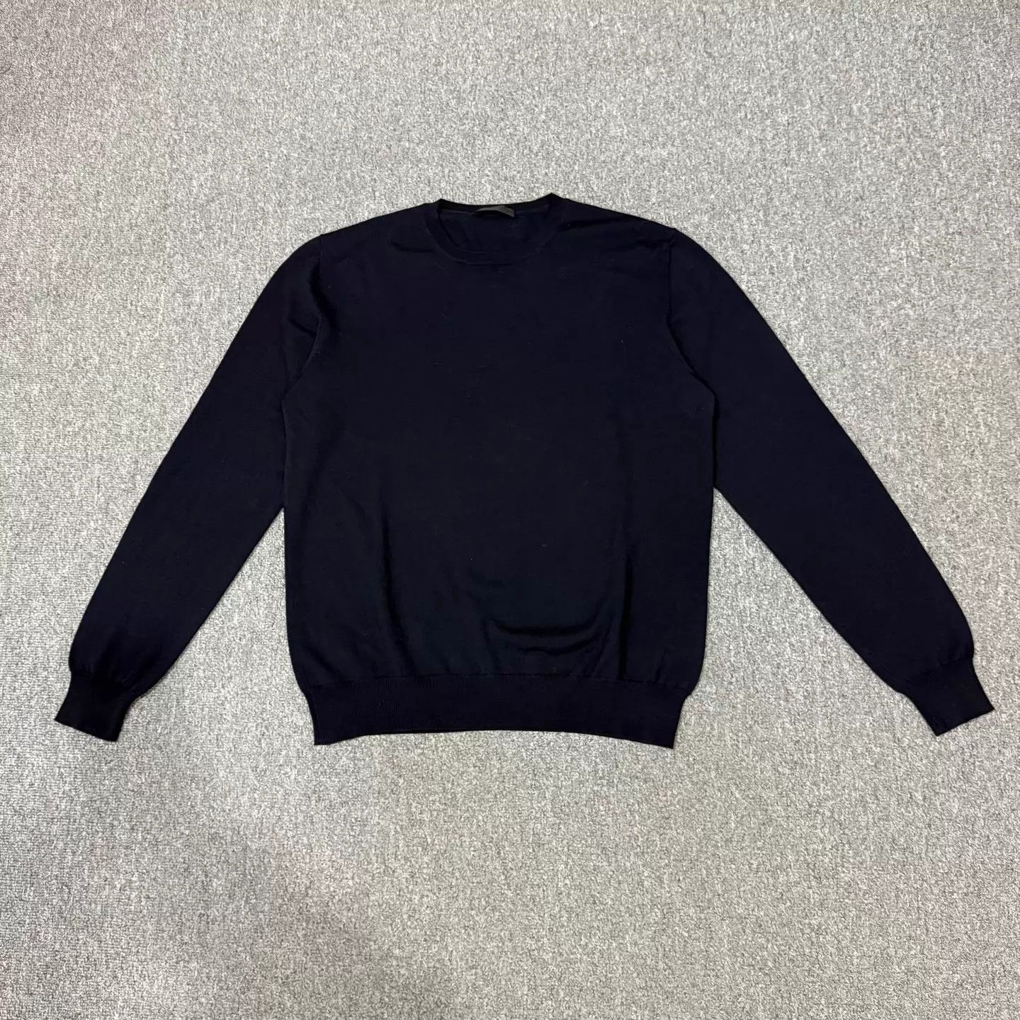 Prada Prada Navy Blue Back Logo Wool Sweater 52 99 New Size US L / EU 52-54 / 3 - 1 Thumbnail