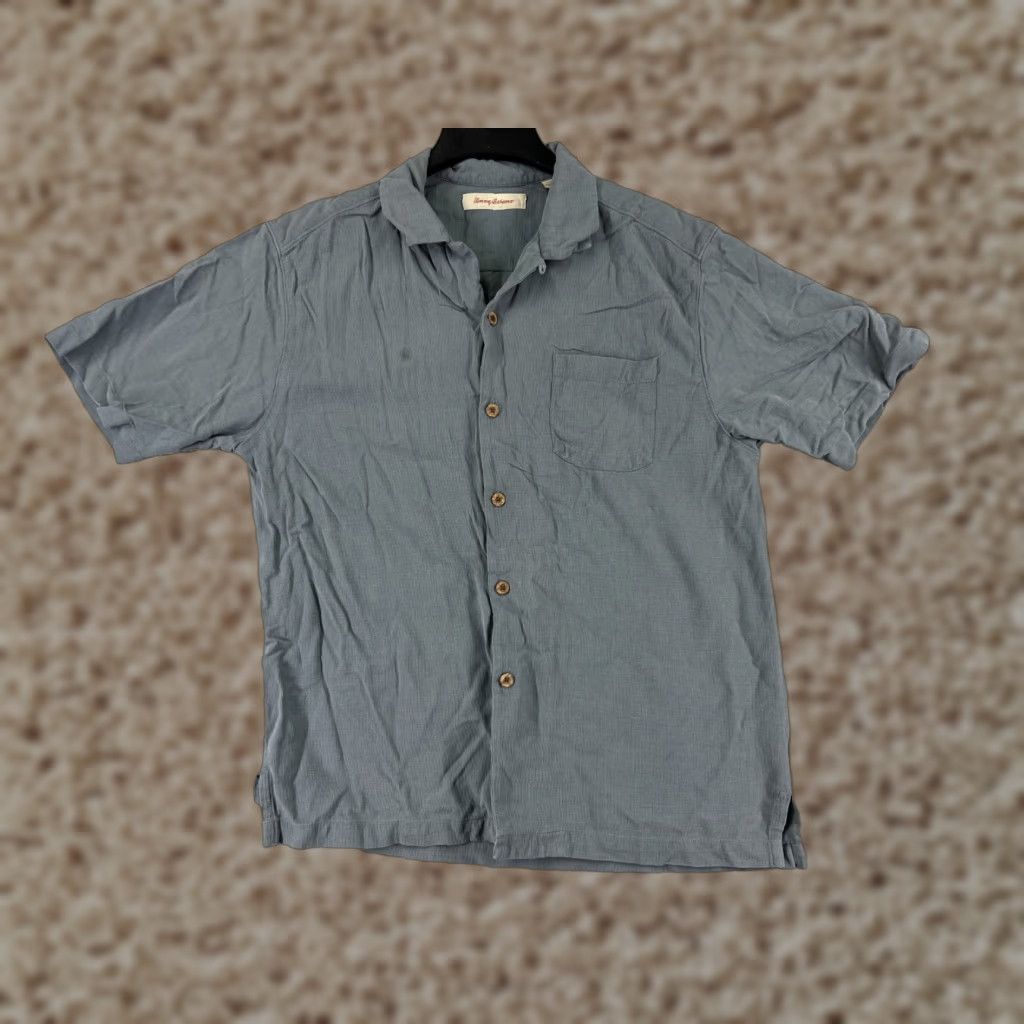 Tommy Bahama Tommy Bahama Shirt Mens Large Gray Solid Button Up Hawaiian Camp 100% Silk Size US L / EU 52-54 / 3 - 1 Thumbnail