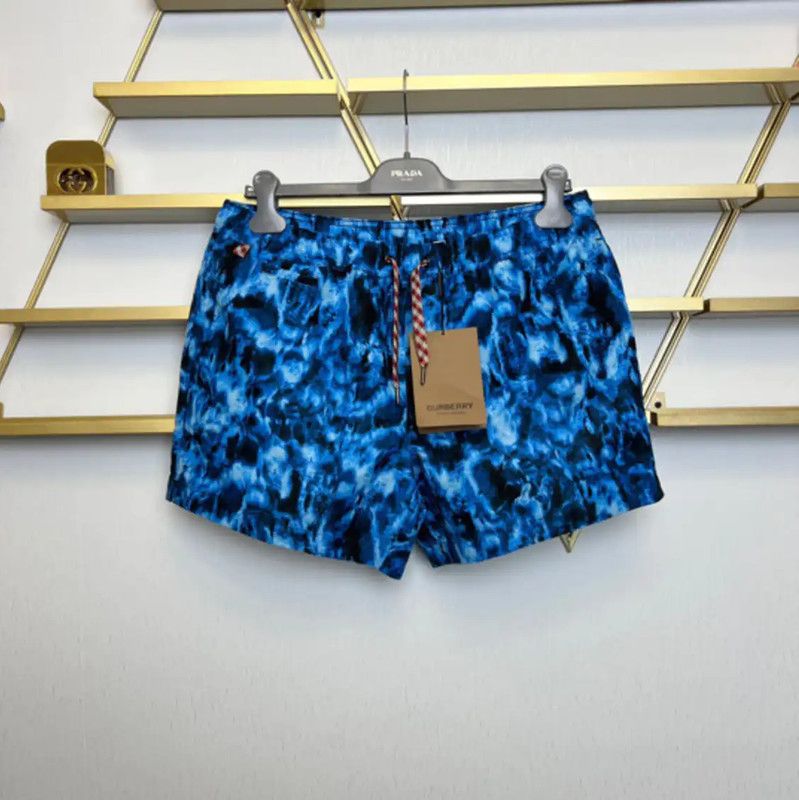 Burberry Burberry M Size Summer Multi-Color Casual Shorts Size US 32 / EU 48 - 1 Thumbnail