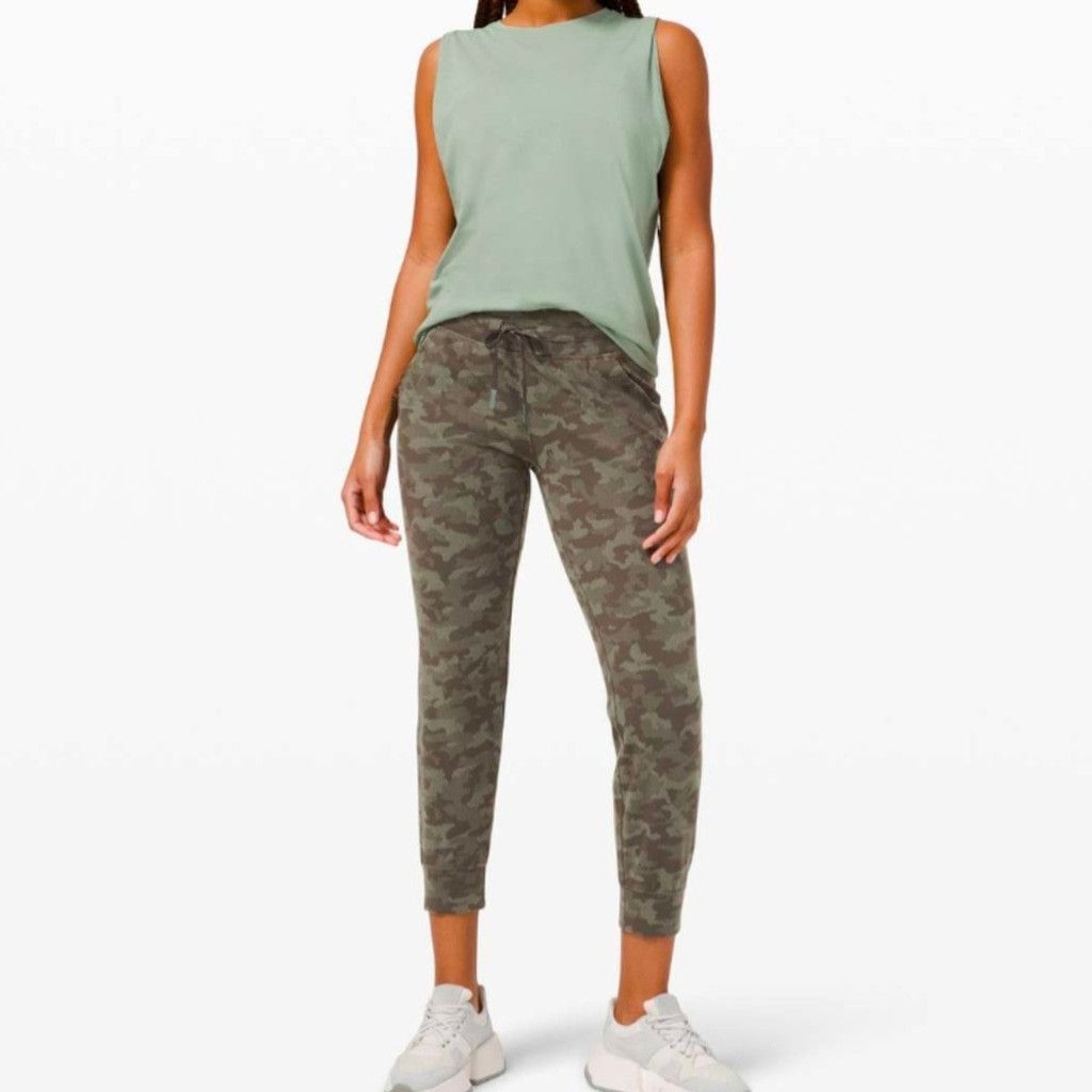 Lululemon Lululemon Ready to Rulu Jogger Camo Dark Olive Green Sz.8 Size 30" / US 8 / IT 44 - 2 Thumbnail