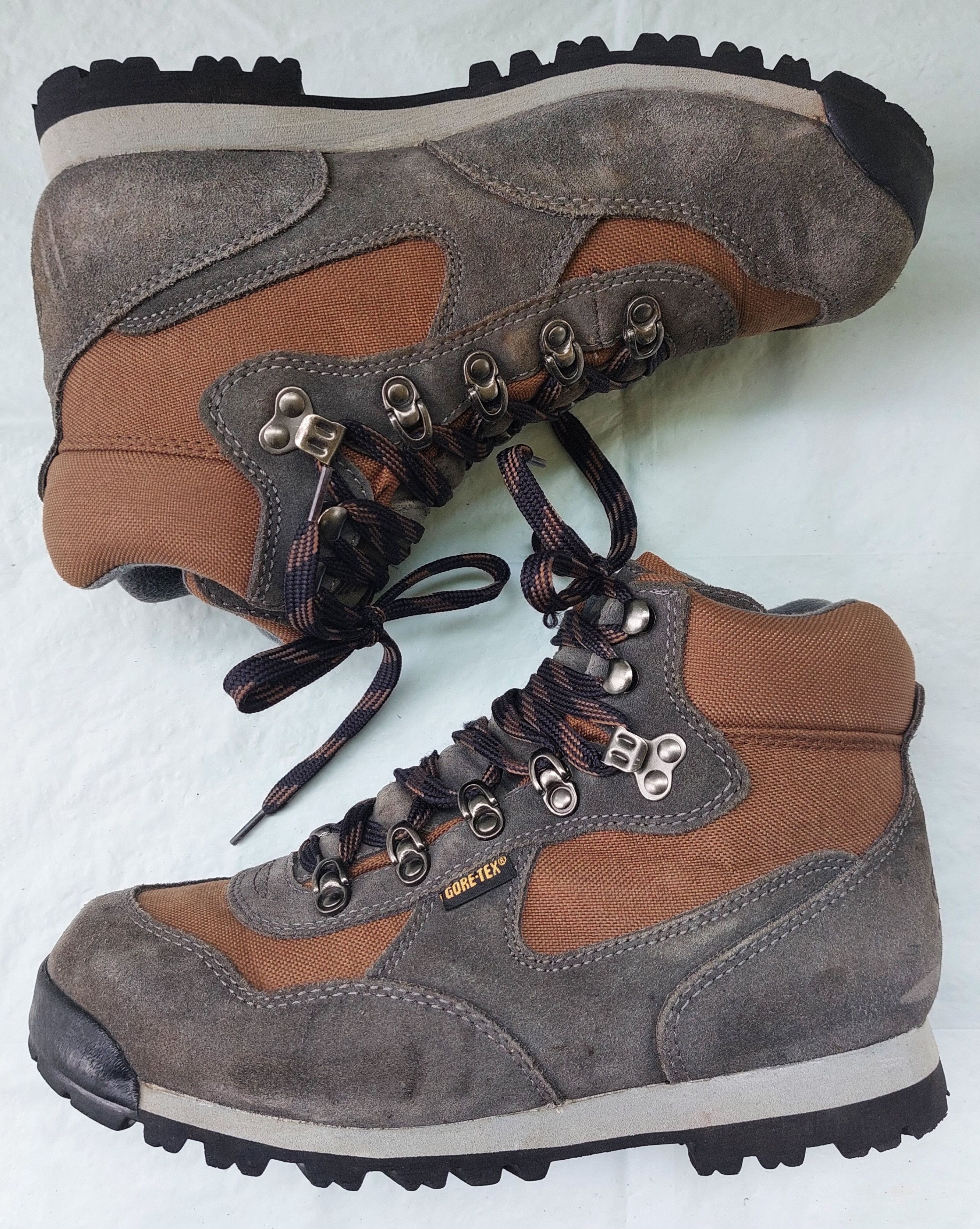 Danner DANNER CROSS FIELD GORE-TEX outdoor hiking boots VIBRAM sole Size US 7 / EU 40 - 2 Thumbnail