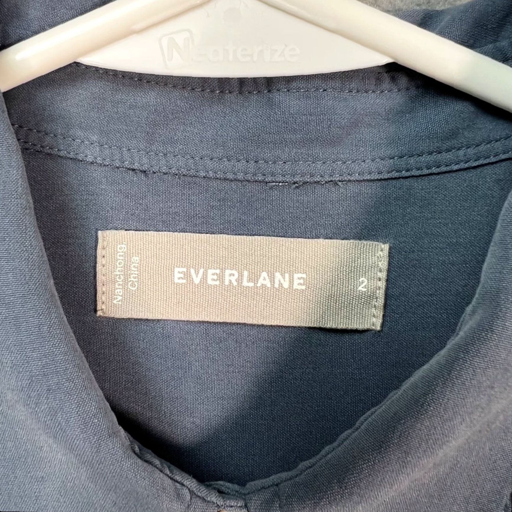 Everlane Everlane Button-Up Shirt Womens Size 2 Long Sleeve 100% Silk Blue Size XS / US 0-2 / IT 36-38 - 3 Thumbnail