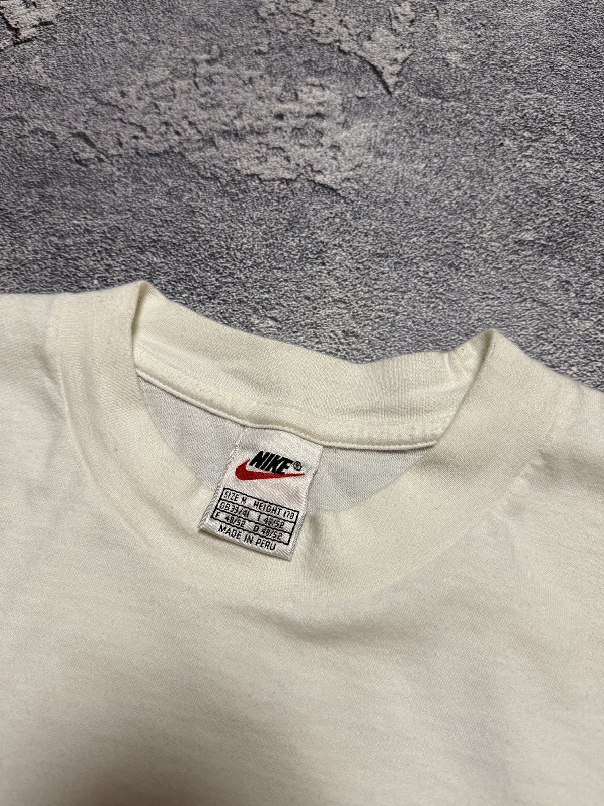 Nike × Vintage Vintage Nike tee big logo rare size M Size US M / EU 48-50 / 2 - 4 Thumbnail