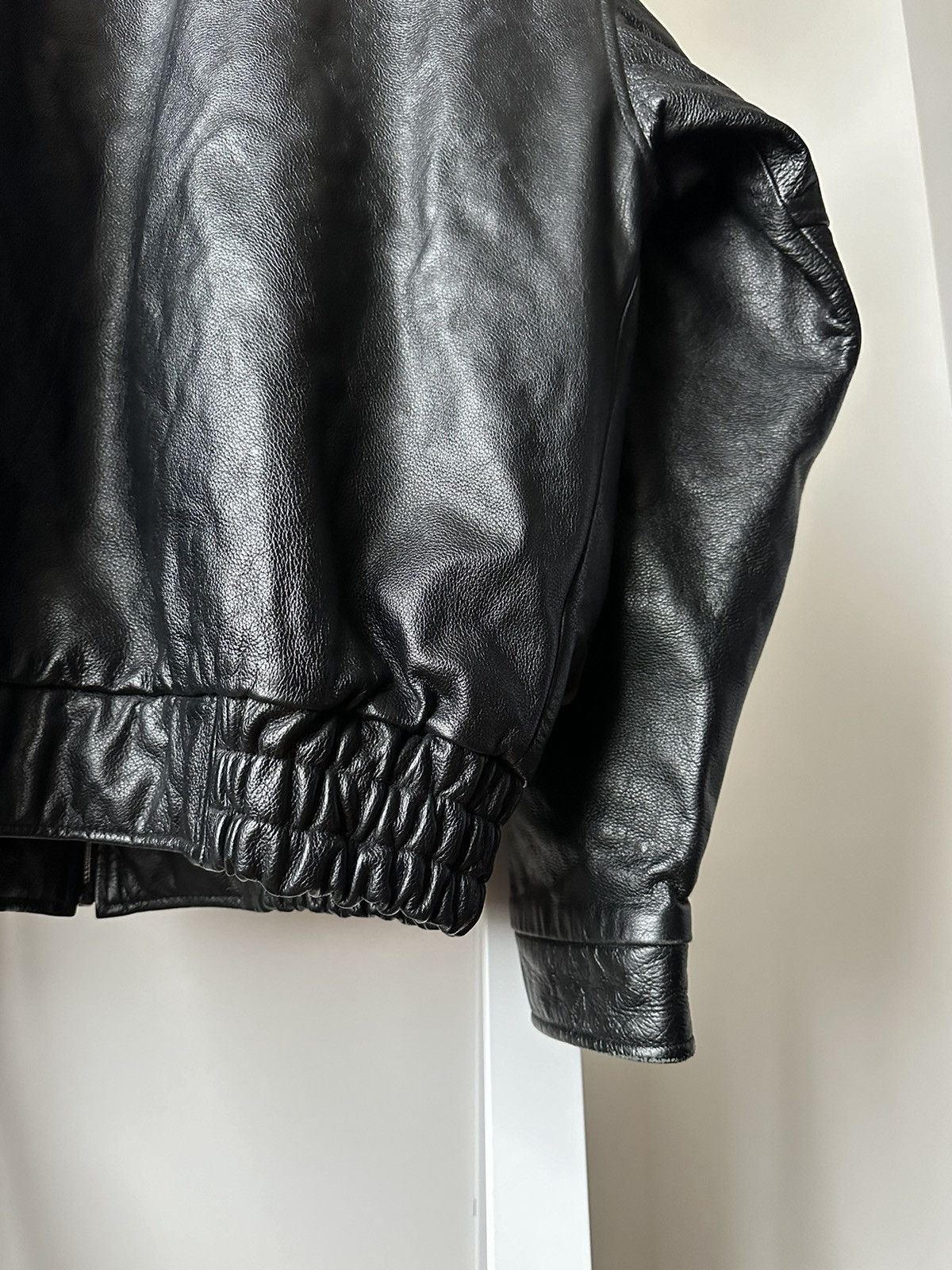 Japanese Brand Vintage Black Leather Boxy Bomber Jacket Kanye West Style Size US XL / EU 56 / 4 - 13 Thumbnail