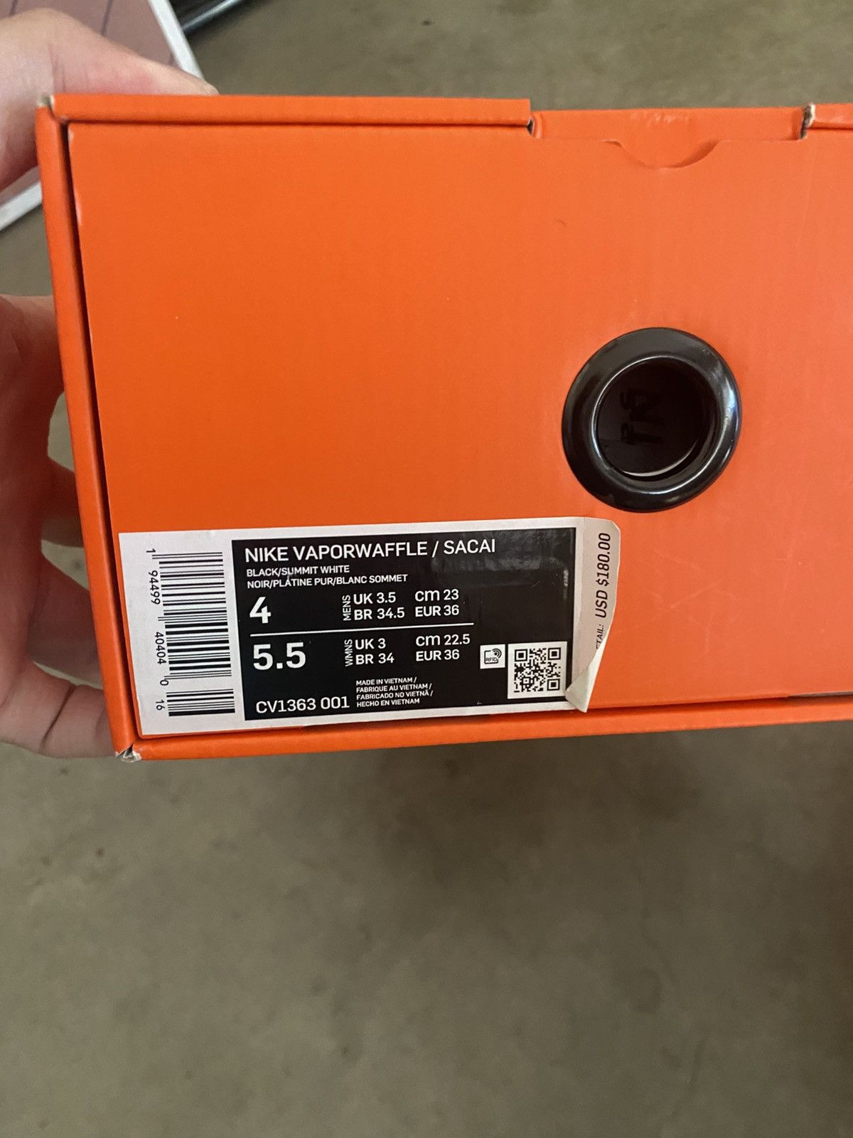 Nike × Sacai SIZE 4 Men Sacai Nike Vaporwaffle Black White Size US 5 / EU 37 - 10 Thumbnail
