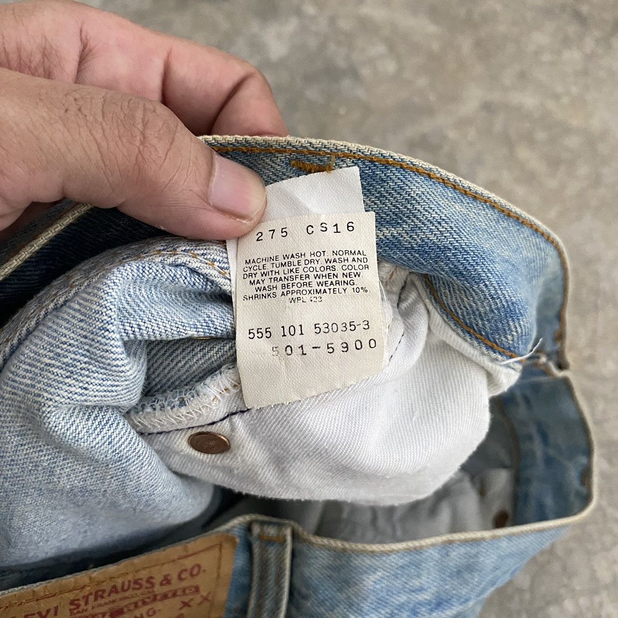 Levi's Size 30x32 Vintage 1991 Levis 501 Light Blue Dirty Jeans Size US 30 / EU 46 - 25 Thumbnail