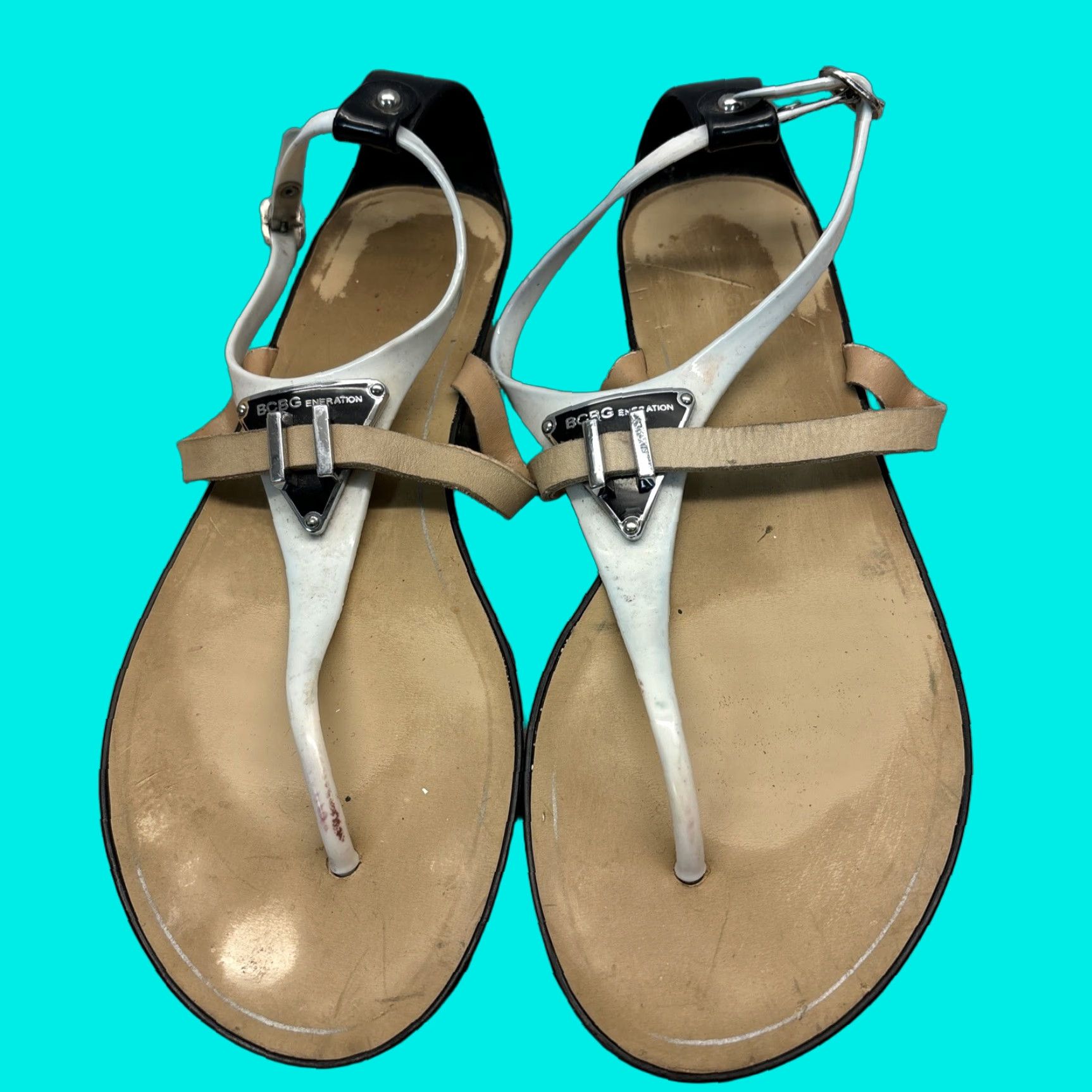 Bcbgeneration Women White Leather Sandal 8 Flat Thong Buckle Casual