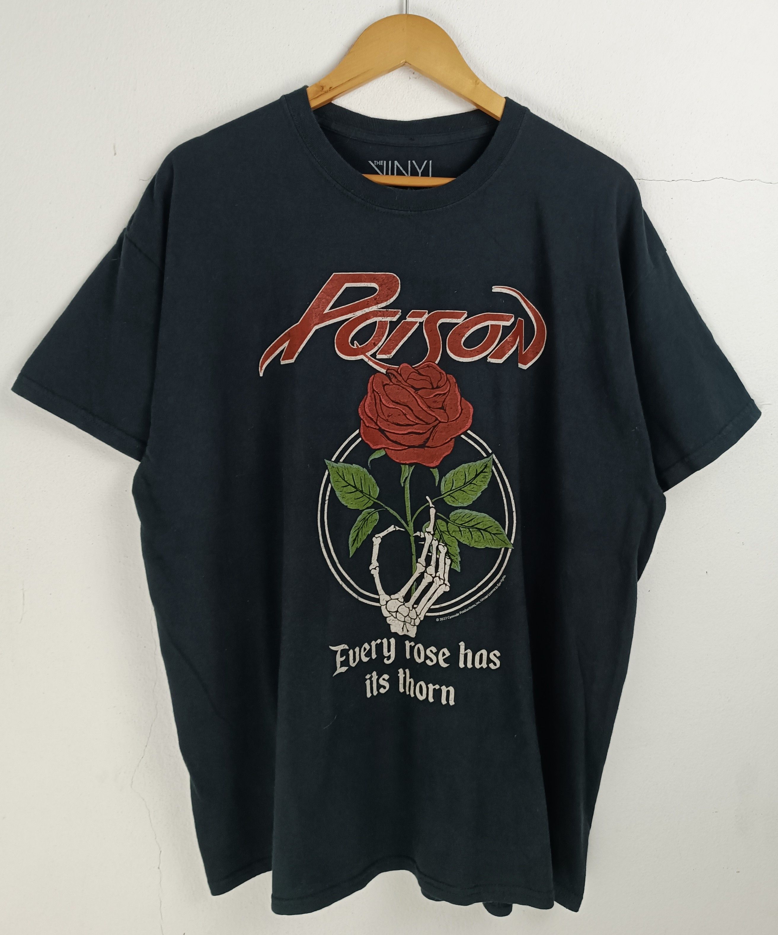 Band Tees VINTAGE POISON EVERY ROSE HAS IT'S THORN ROCK METAL GLAM Size US XL / EU 56 / 4 - 3 Thumbnail