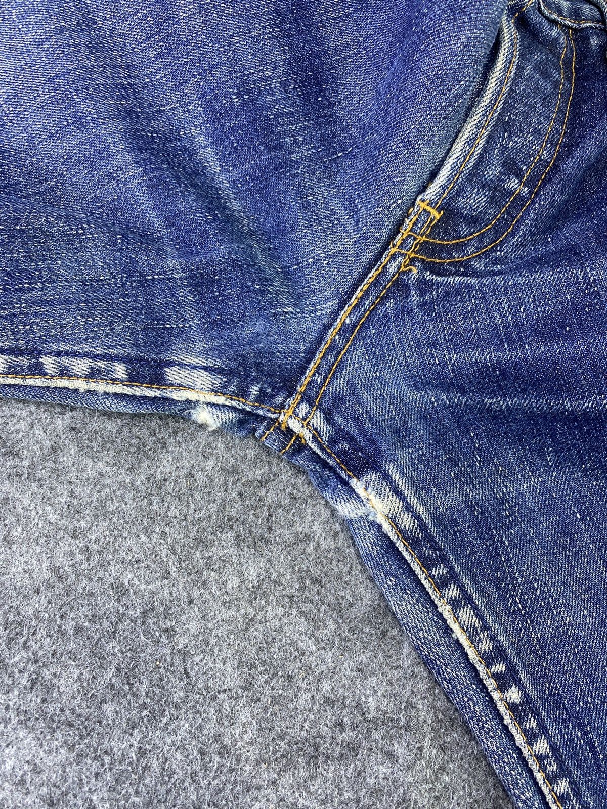Jean × Levi's × Vintage Levis vintage 522 Blue Wash Jeans - J931 Size US 29 - 14 Thumbnail