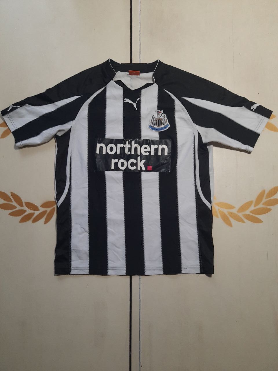 Puma Puma Newcastle United Home Jersey 2010-2011 Size US M / EU 48-50 / 2 - 2 Thumbnail