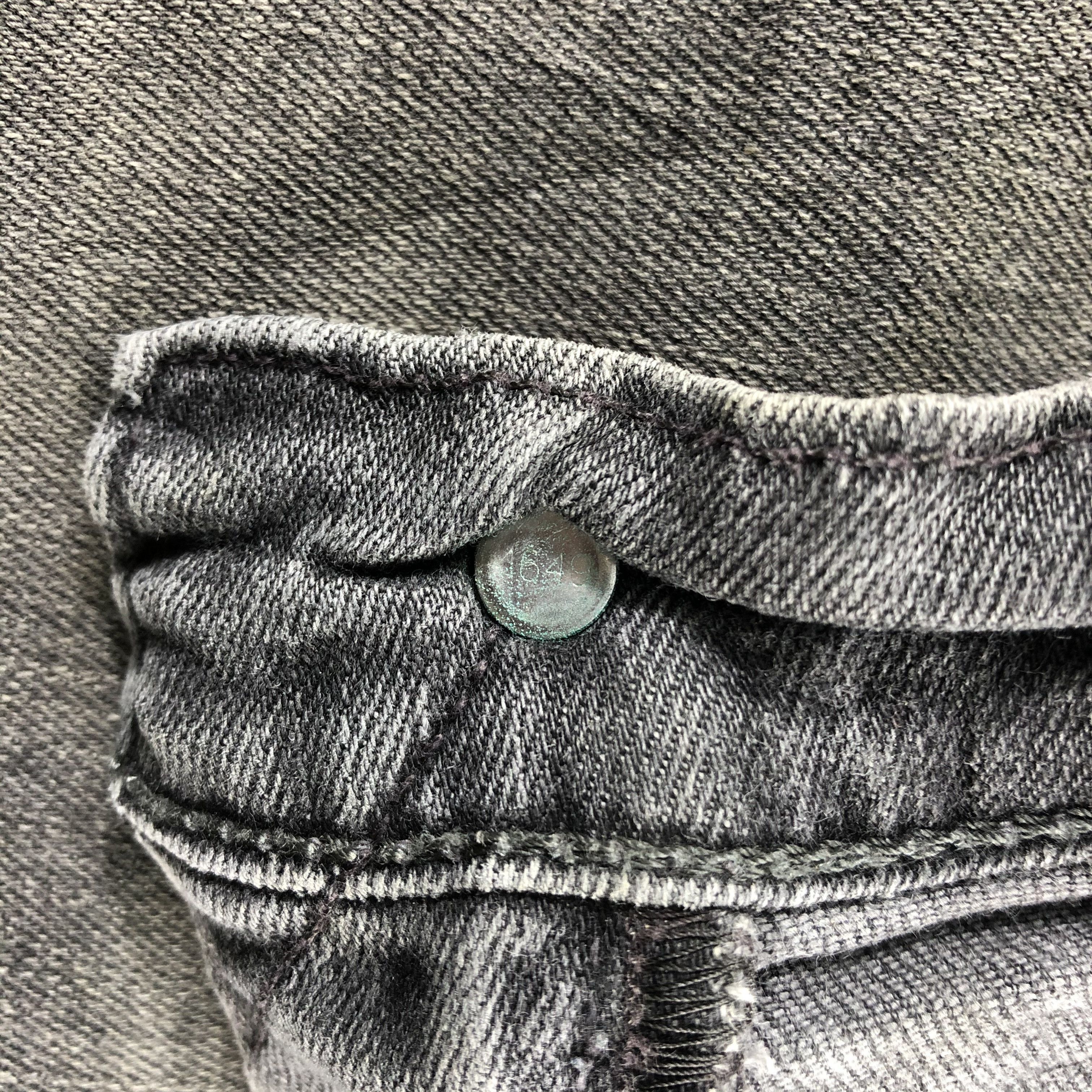 Levi's Vintage Levis 511 Jeans-J2558 Size US 35 - 10 Thumbnail